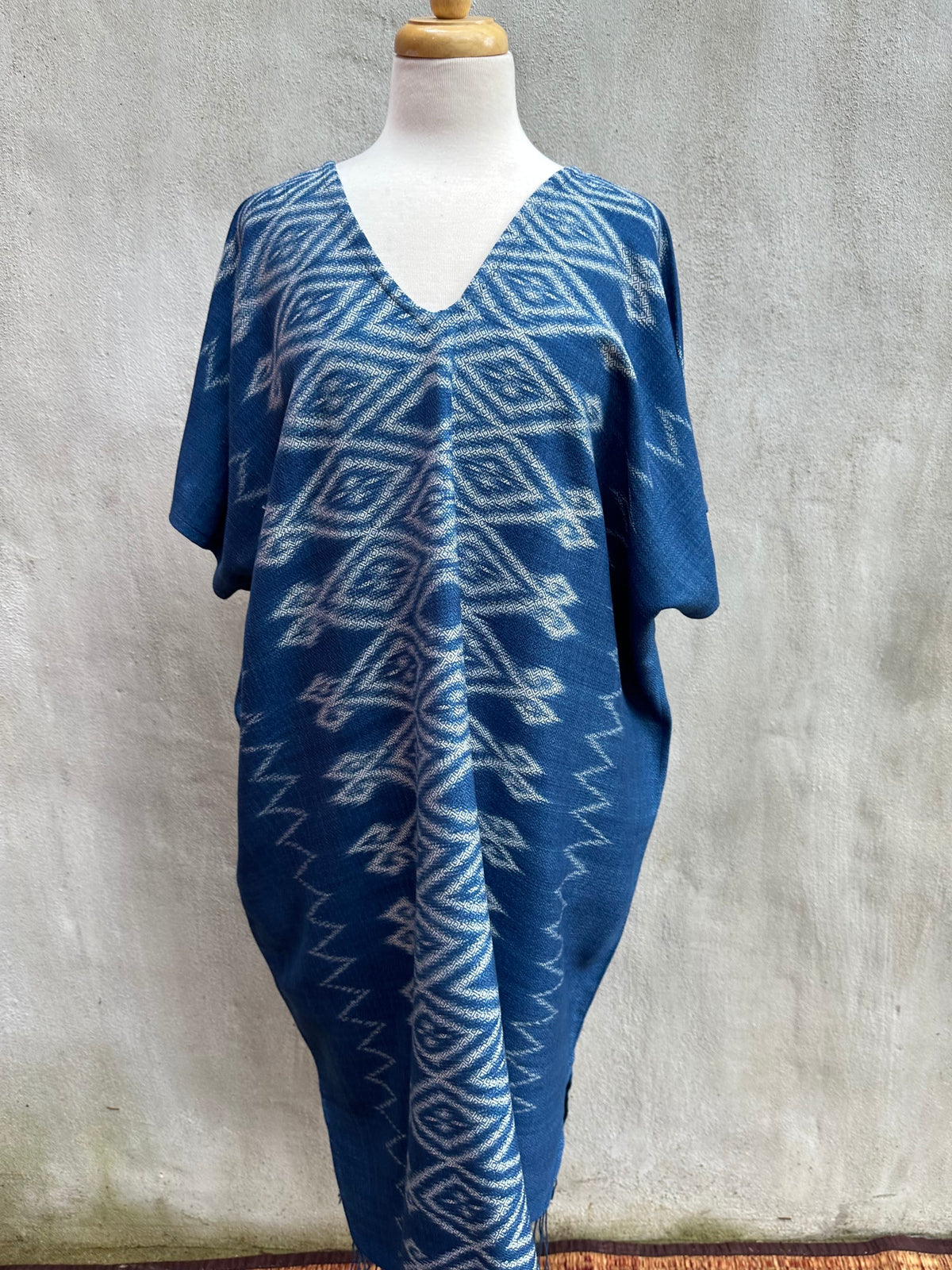 MALA handworks  Ikat Hand Woven Pattern Kaftan in Indigo Blue with White