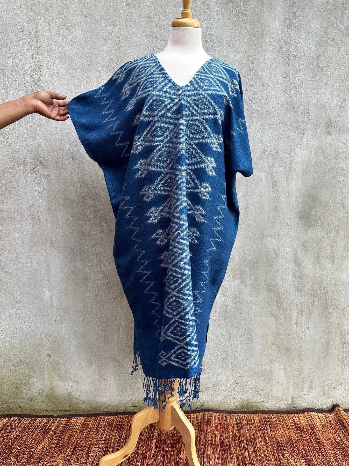 MALA handworks  Ikat Hand Woven Pattern Kaftan in Indigo Blue with White