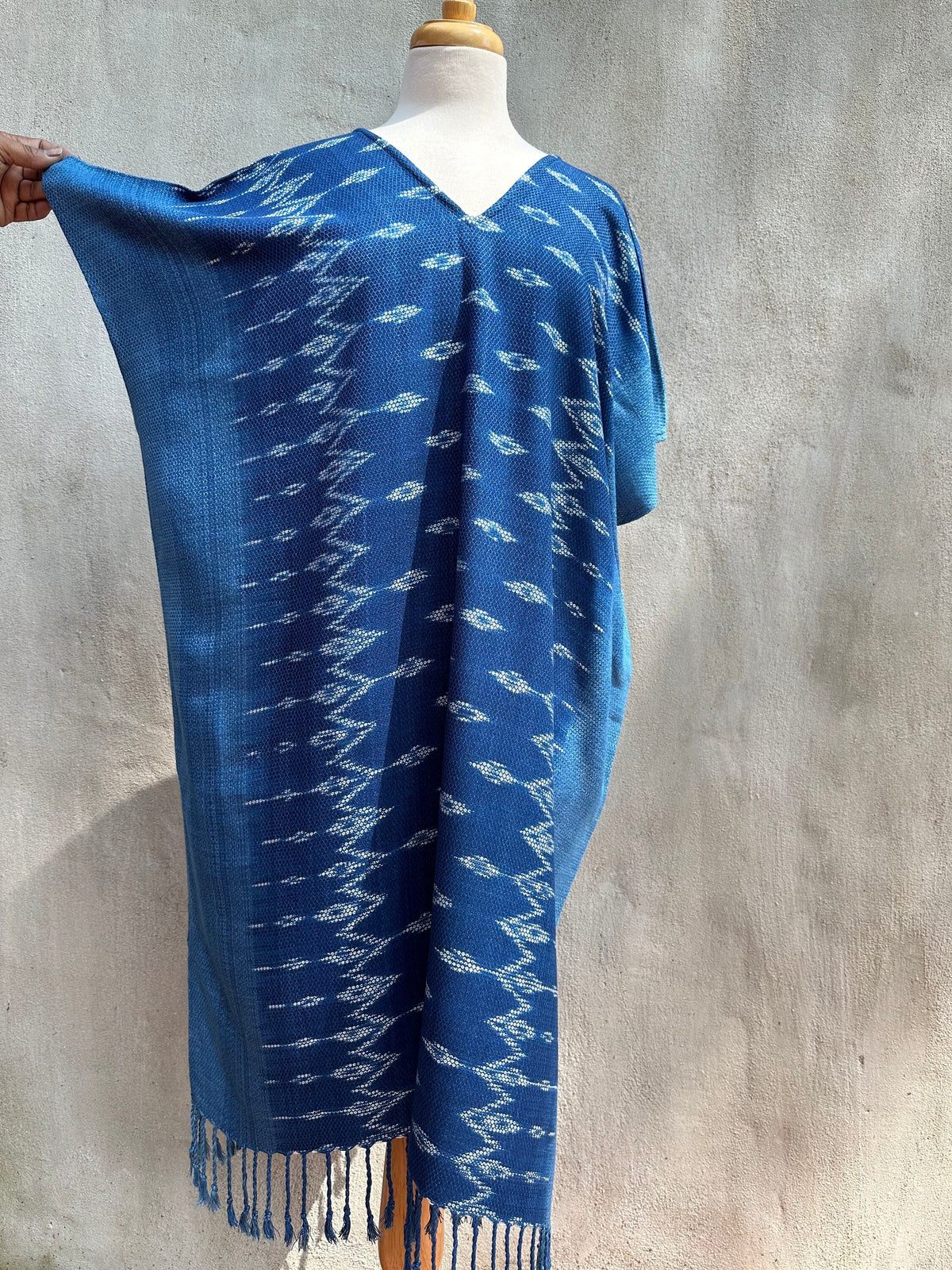 MALA handworks  Ikat Hand Woven Pattern Kaftan in Indigo Blue with White