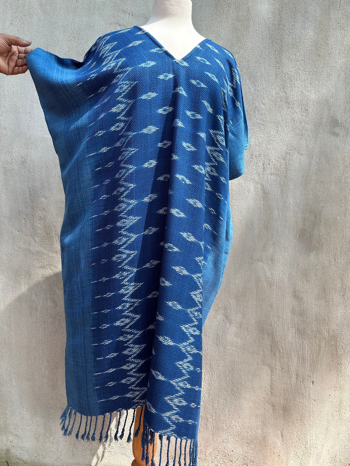 MALA handworks  Ikat Hand Woven Pattern Kaftan in Indigo Blue with White