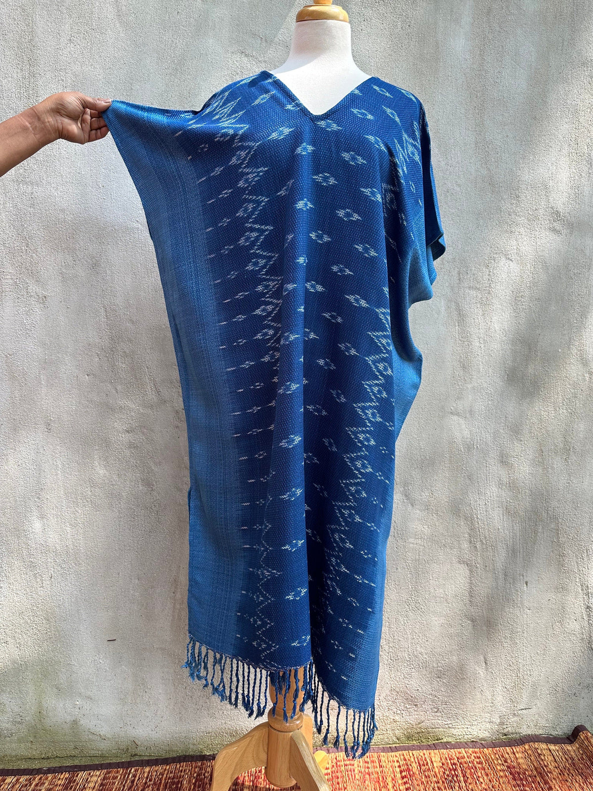 MALA handworks  Ikat Hand Woven Pattern Kaftan in Indigo Blue with White