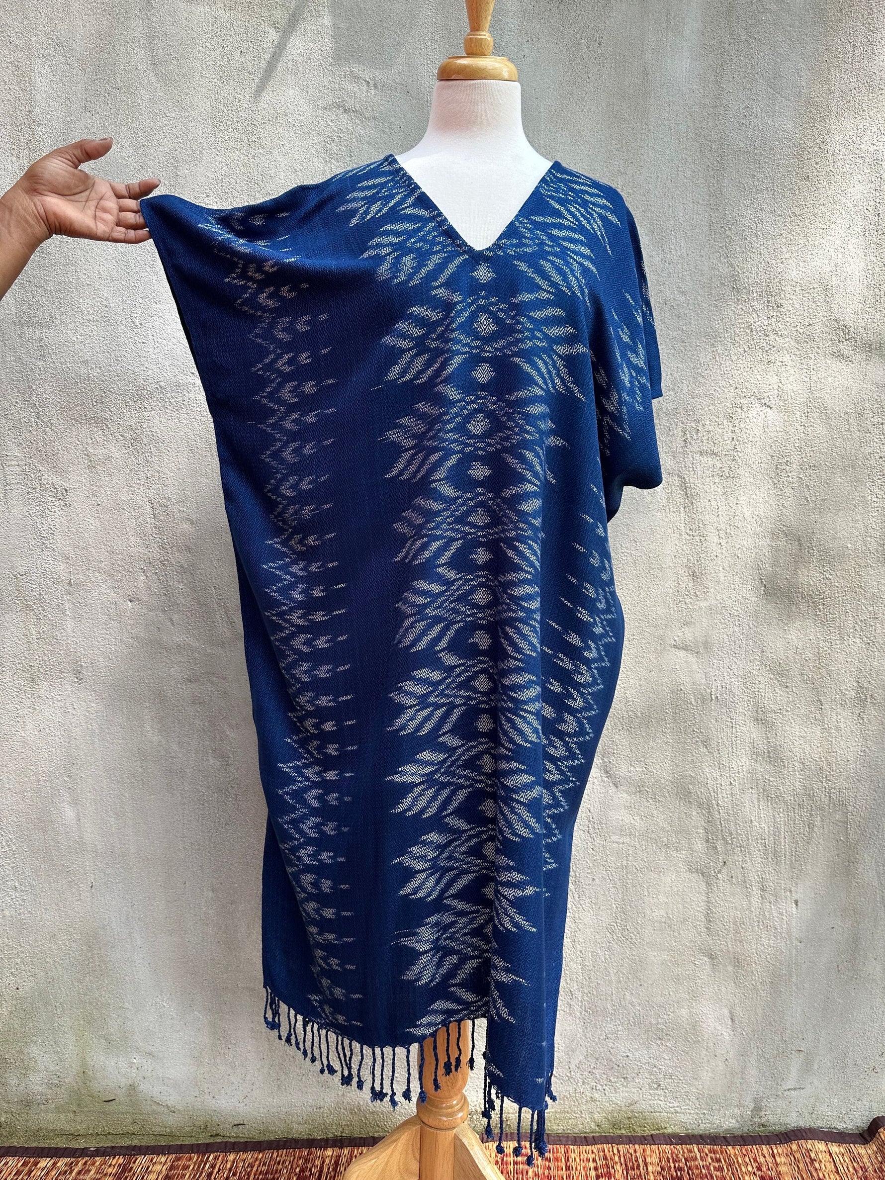 MALA handworks  Ikat Hand Woven Pattern Kaftan in Indigo Blue with White