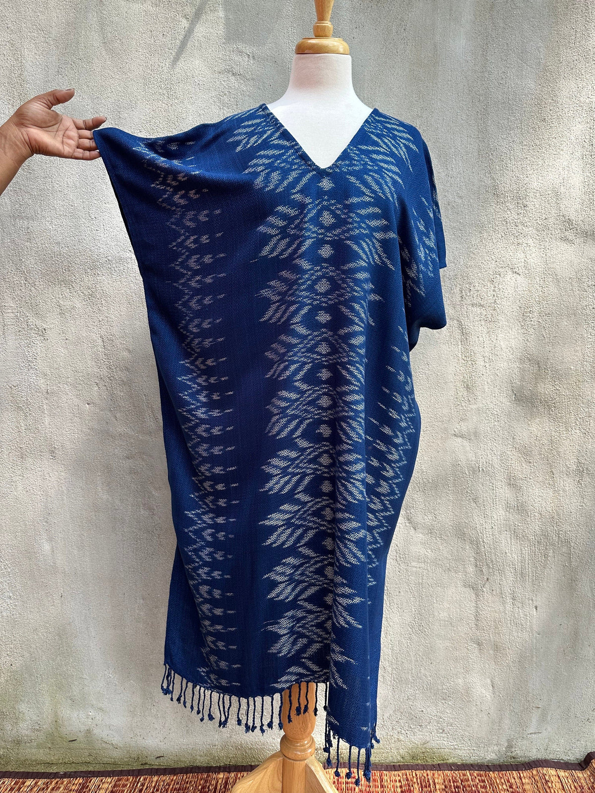 MALA handworks  Ikat Hand Woven Pattern Kaftan in Indigo Blue with White