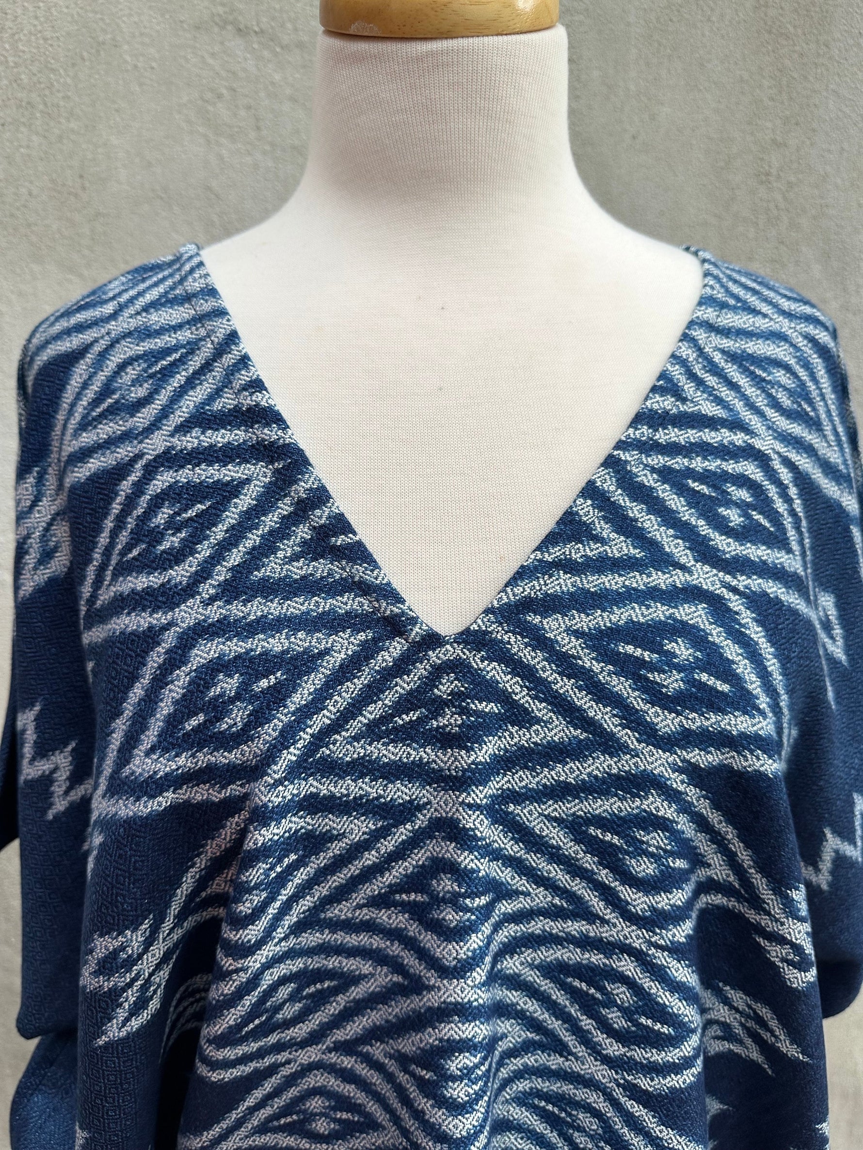 MALA handworks  Ikat Hand Woven Pattern Kaftan in Indigo Blue with White