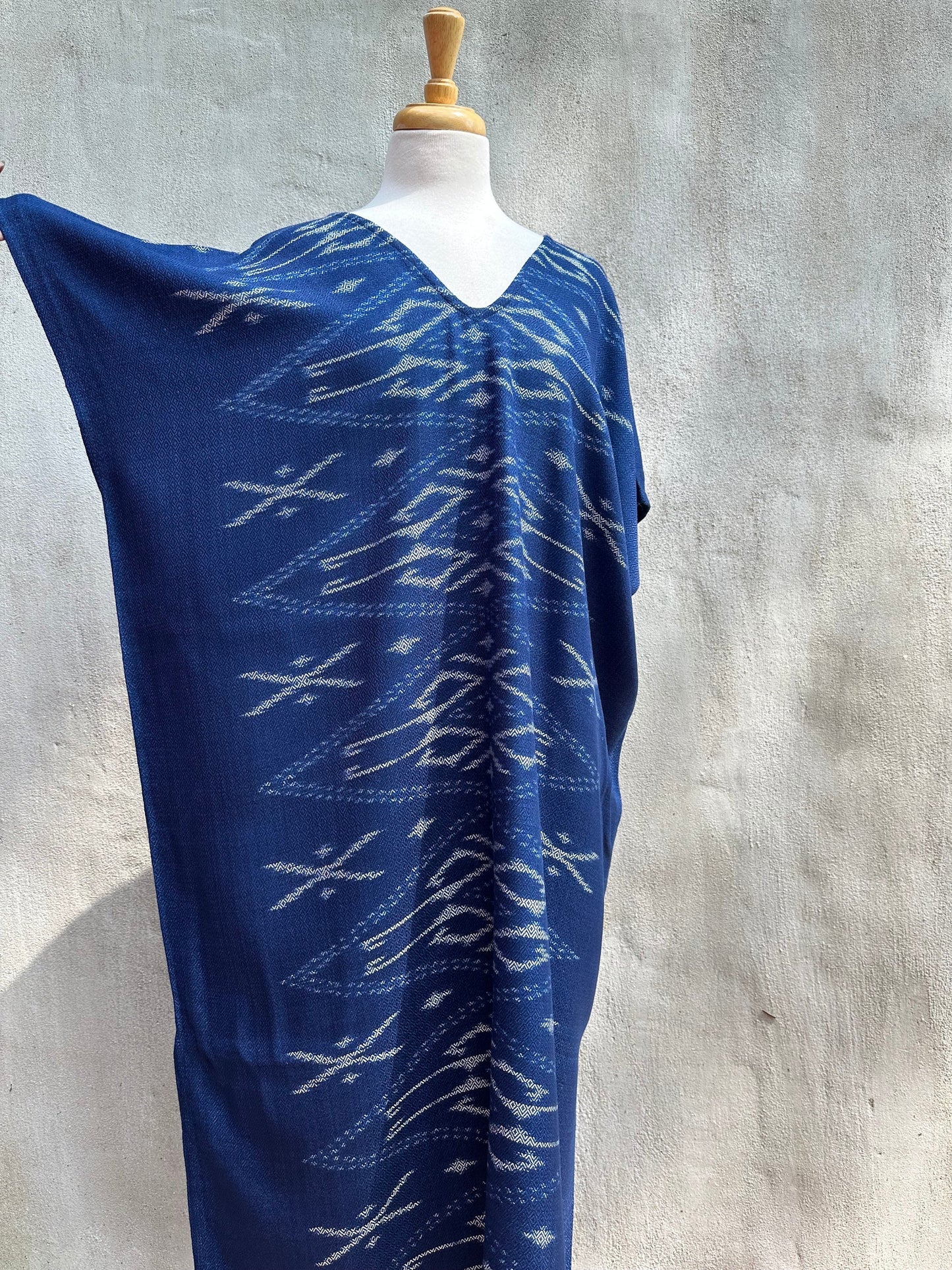 MALA handworks  Ikat Hand Woven Pattern Kaftan in Indigo Blue with White