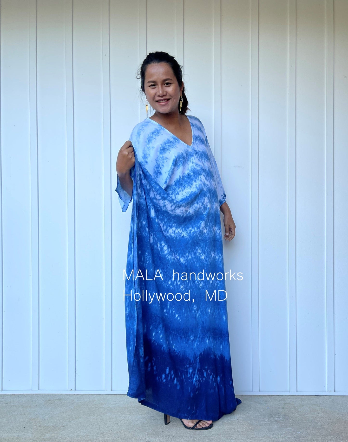 MALA handworks  Indigo Kaftan in White and Hand Dyed Indigo Blue