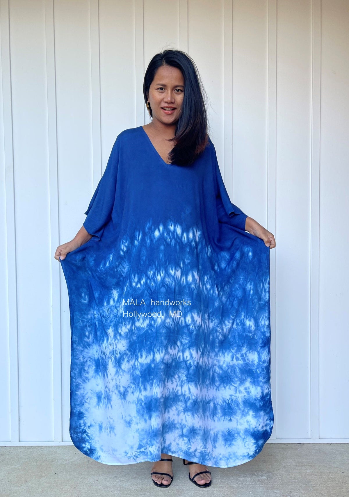 MALA handworks  Indigo Kaftan in White and Hand Dyed Indigo Blue