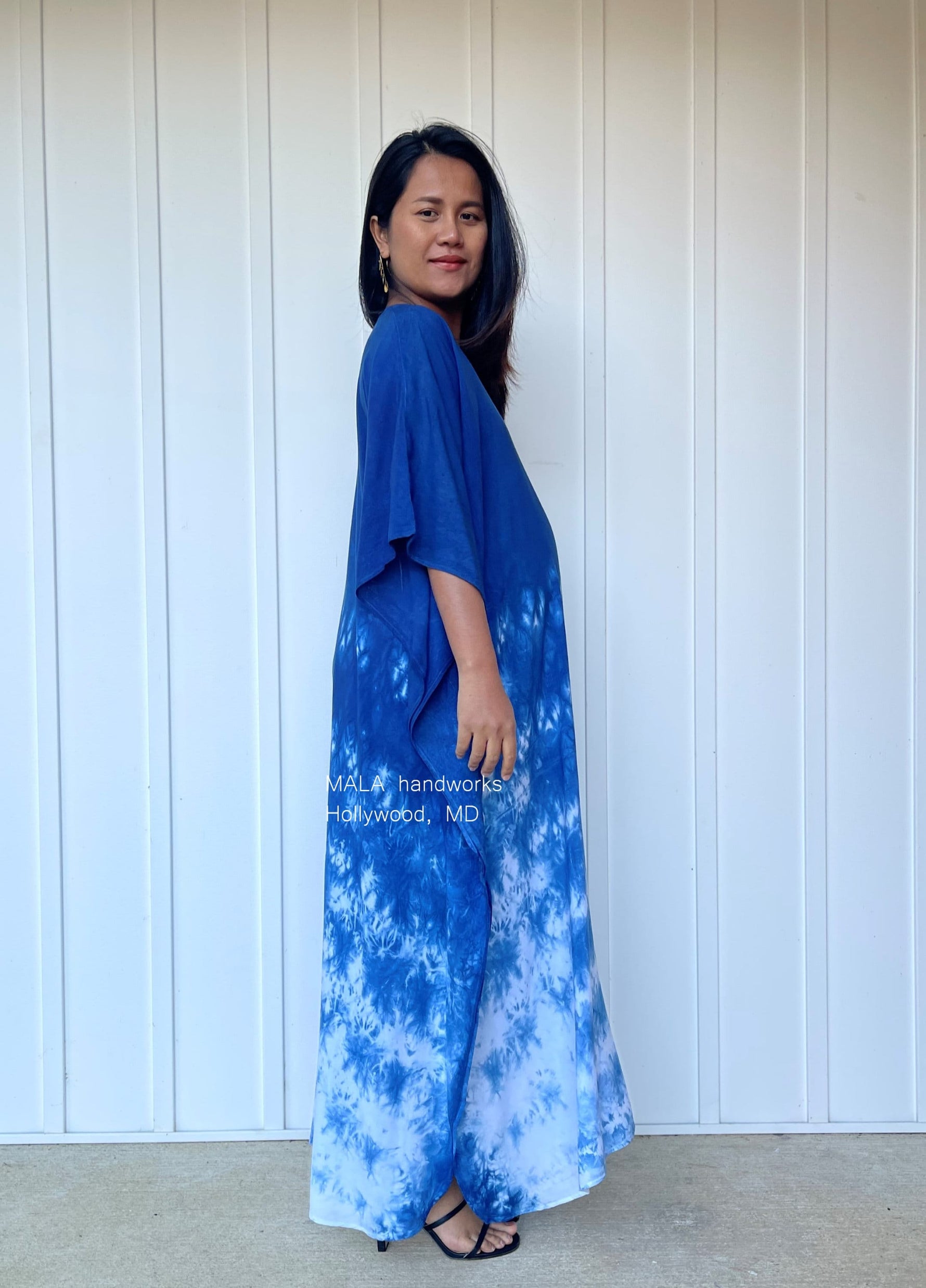 MALA handworks  Indigo Kaftan in White and Hand Dyed Indigo Blue