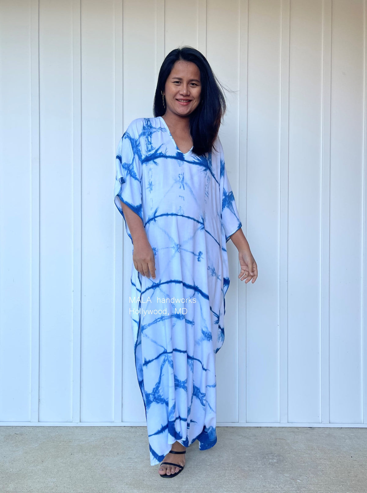 MALA handworks  Indigo Kaftan in White and Hand Dyed Indigo Blue
