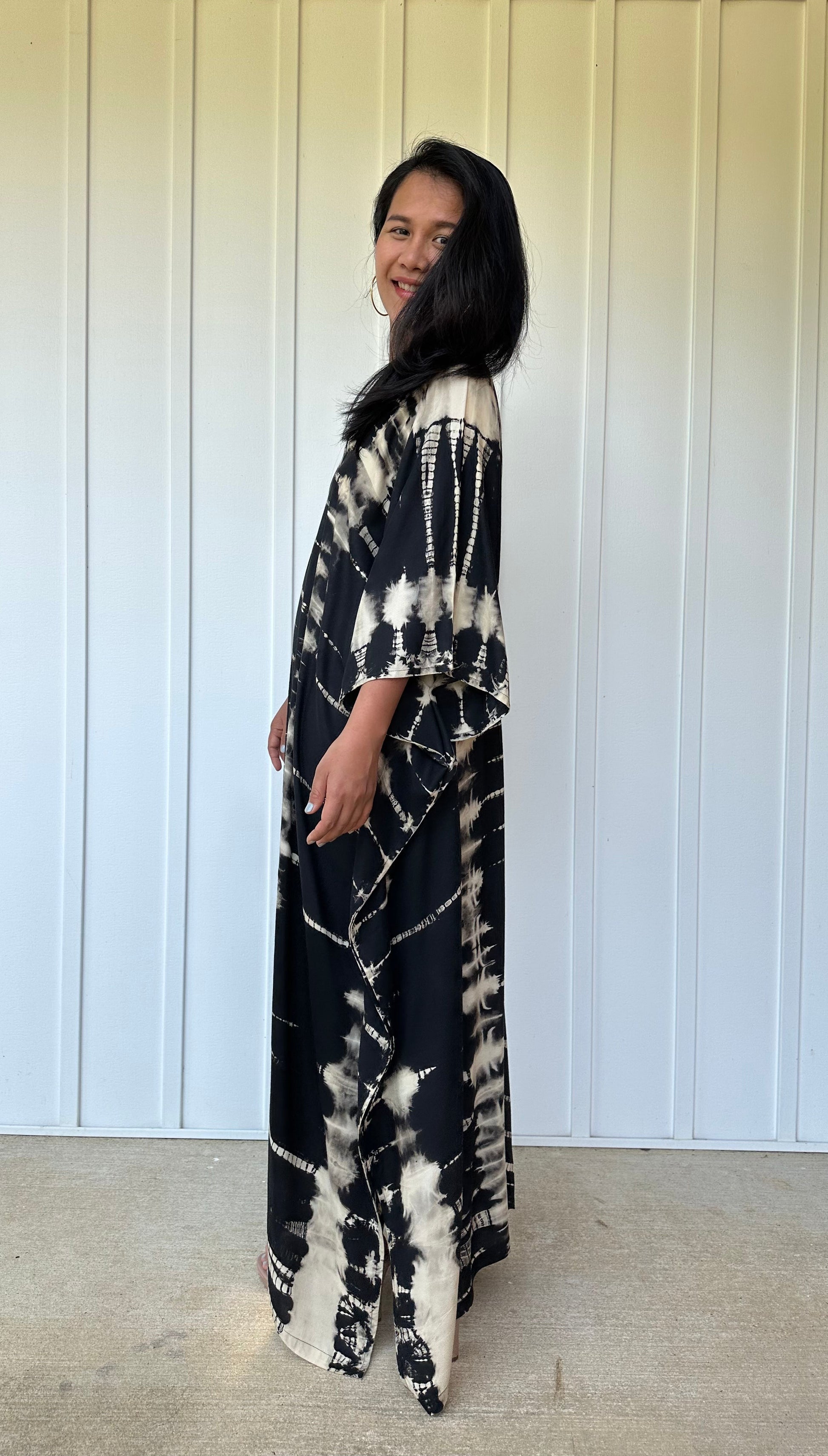 MALA handworks  iynta kaftan in Black Tie Dye