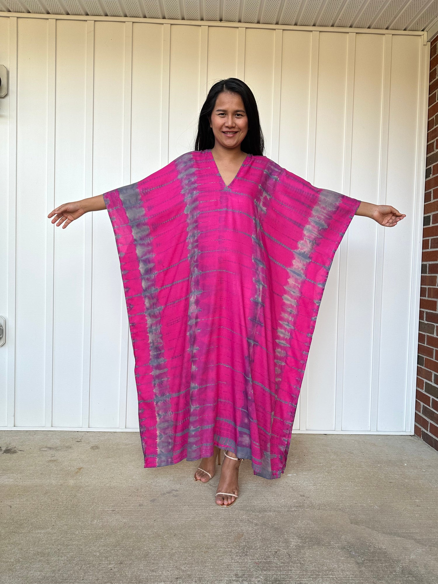 MALA handworks iynta Kaftan in Fuchsia and Gray Tie Dye