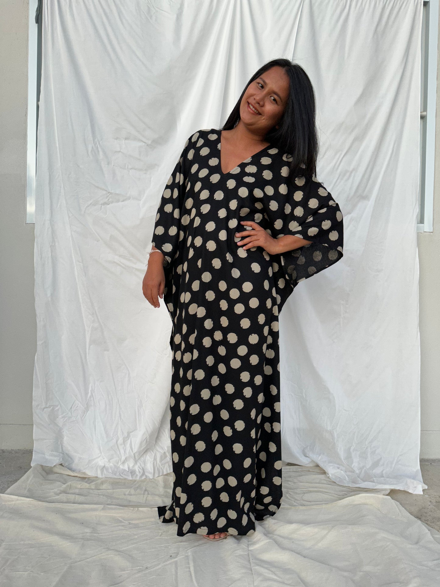 MALA handworks Luna Kaftan in Black and Orbs Silk Screen