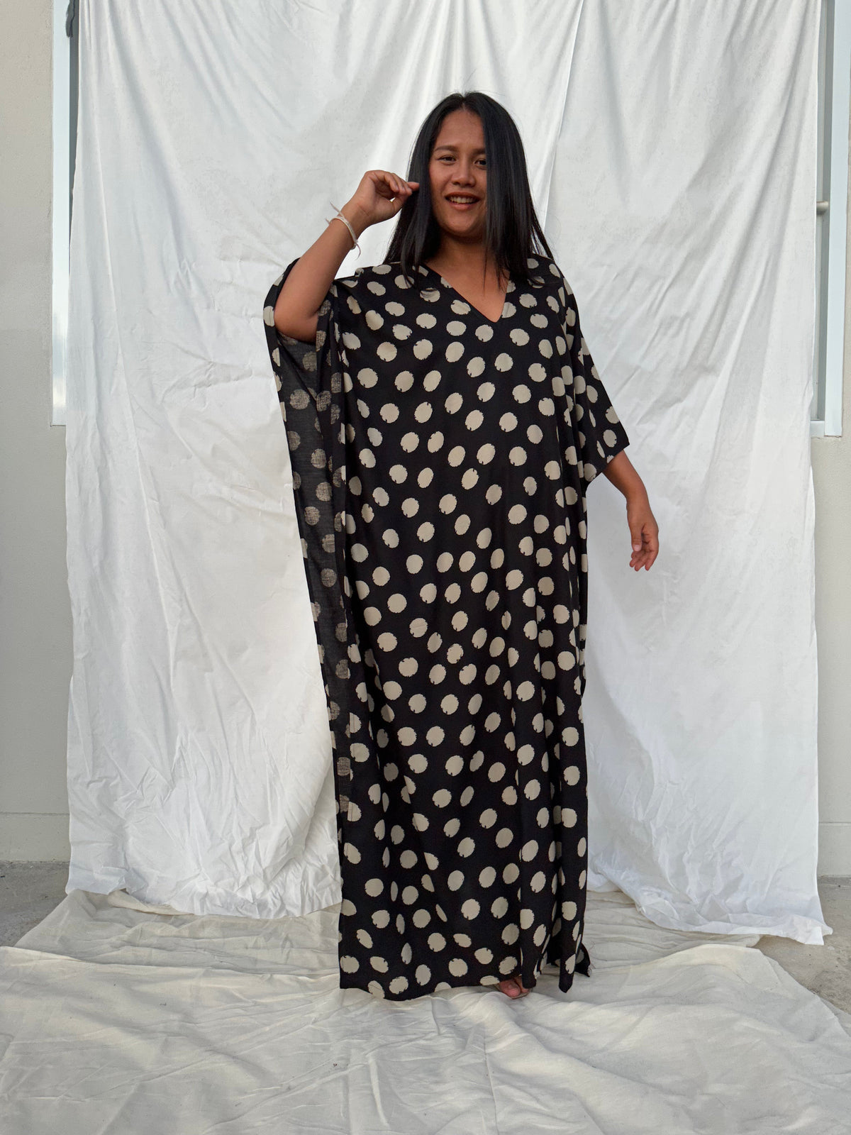 MALA handworks Luna Kaftan in Black and Orbs Silk Screen