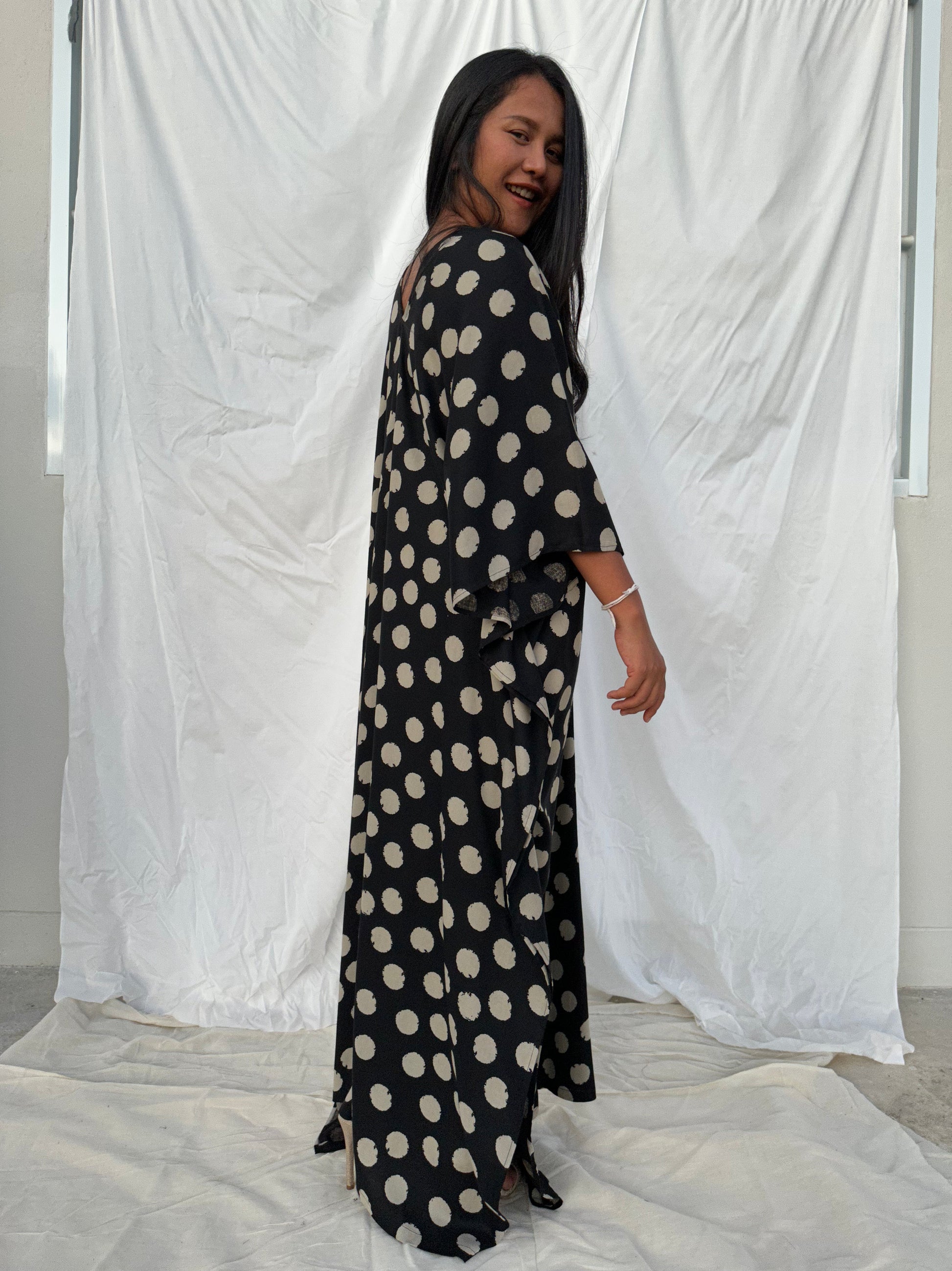 MALA handworks Luna Kaftan in Black and Orbs Silk Screen