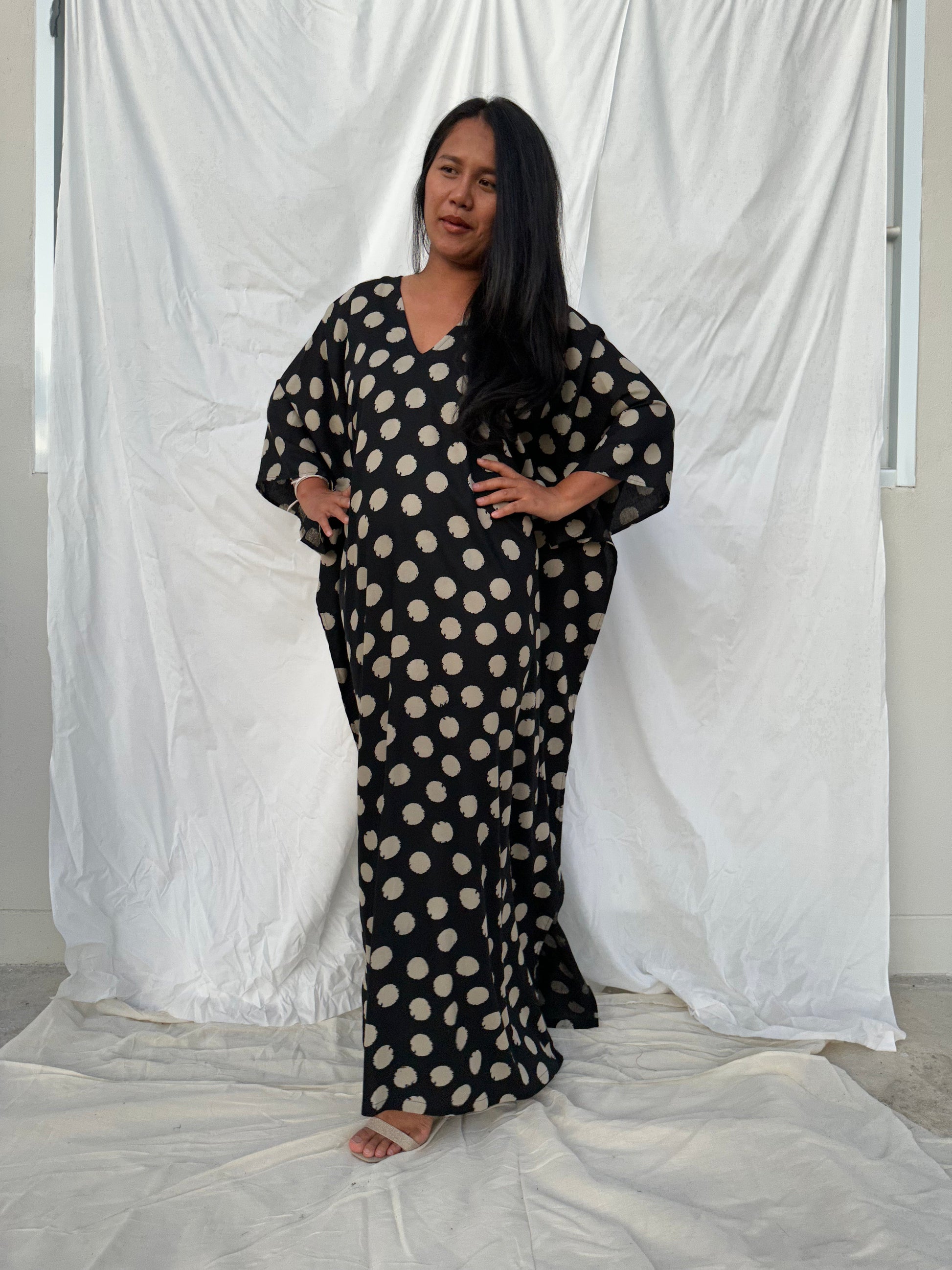 MALA handworks Luna Kaftan in Black and Orbs Silk Screen