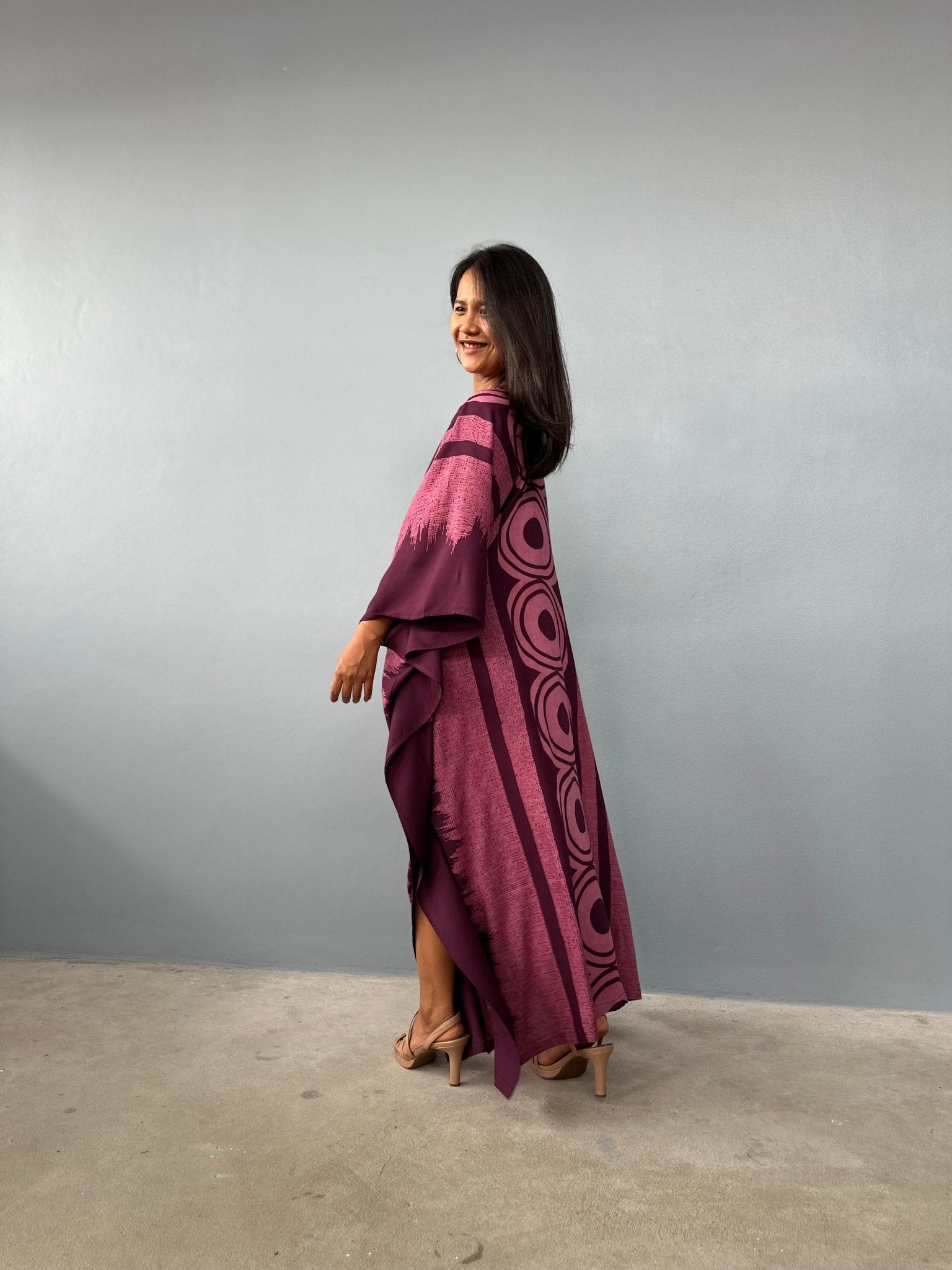 Mala Handworks Luna Kaftan in Eggplant Echoeye Pattern