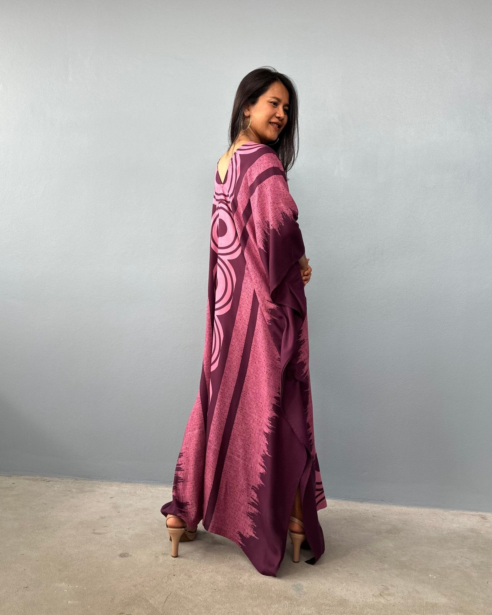 Mala Handworks Luna Kaftan in Eggplant Echoeye Pattern
