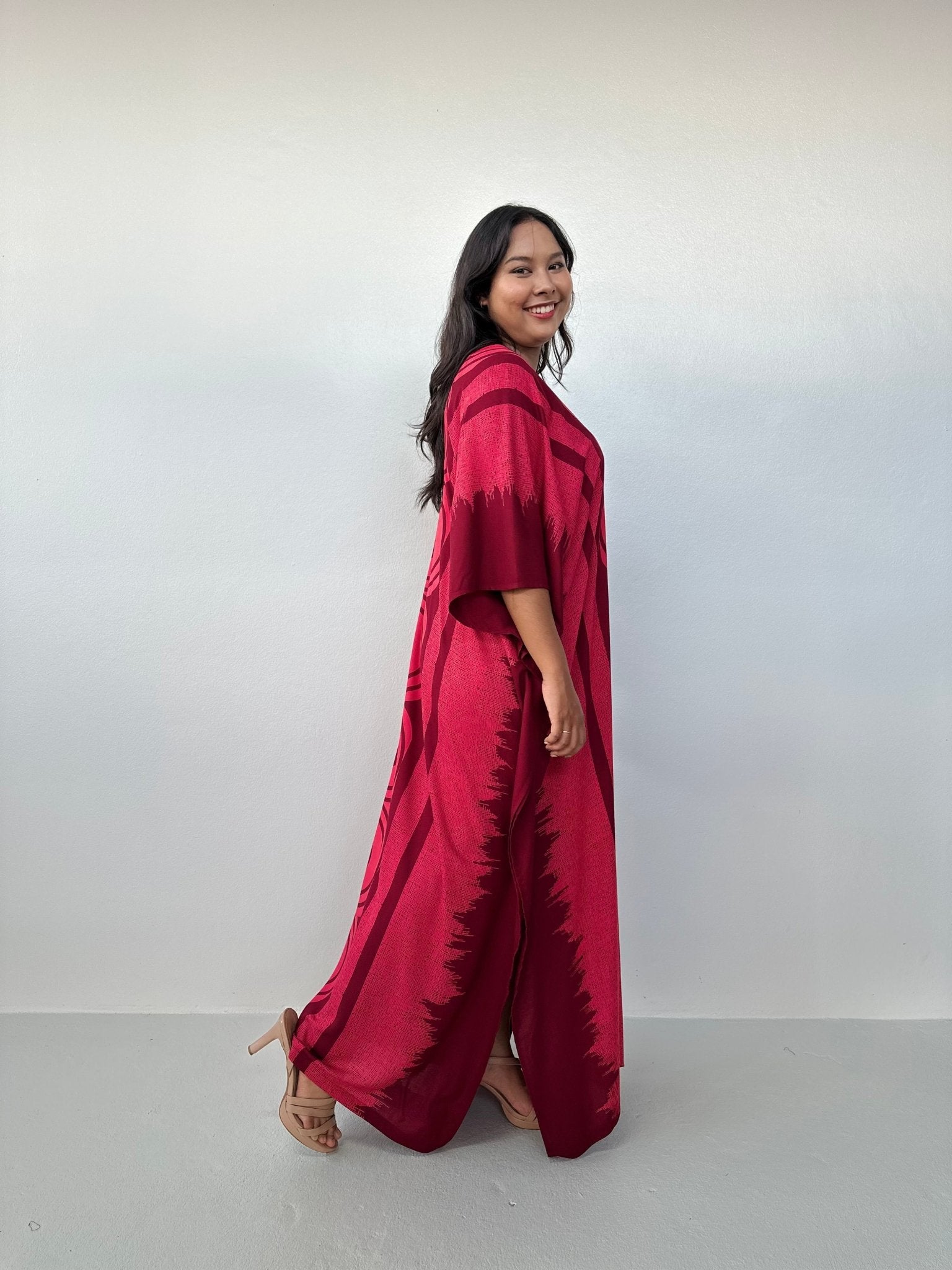 Mala Handworks Luna Kaftan in Merlot Echoeye Pattern