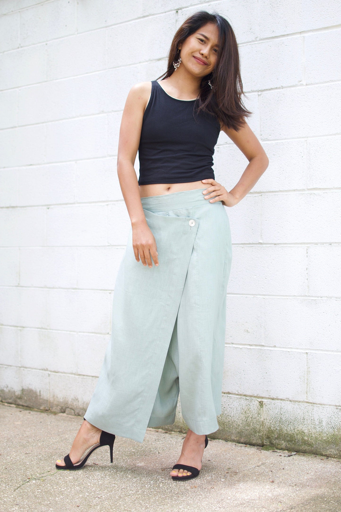 MALA handworks  Lyla Linen pants in Sage Gray