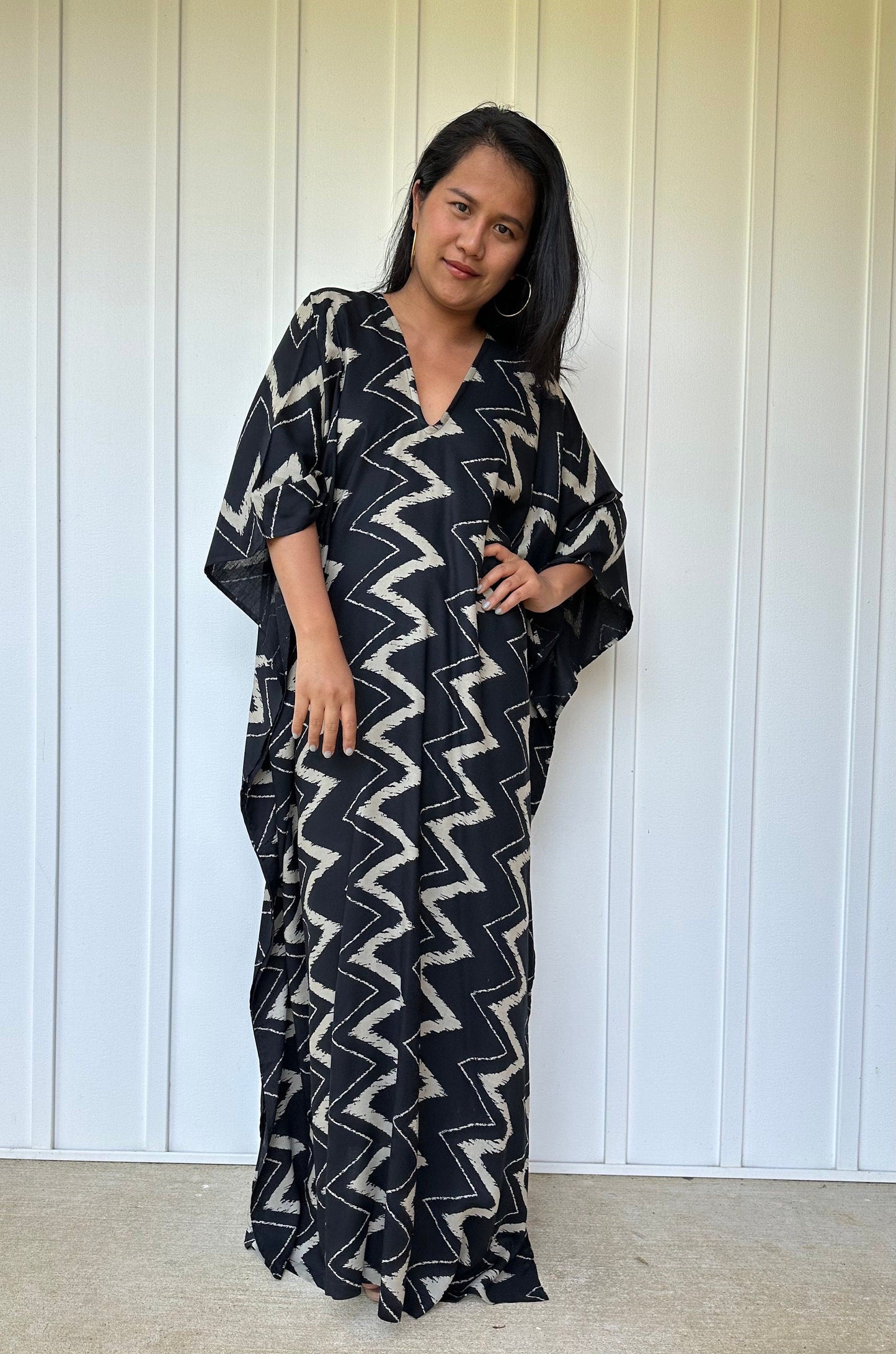 MALA handworks  Mala Kaftan in Black and Gray White Tie Dye