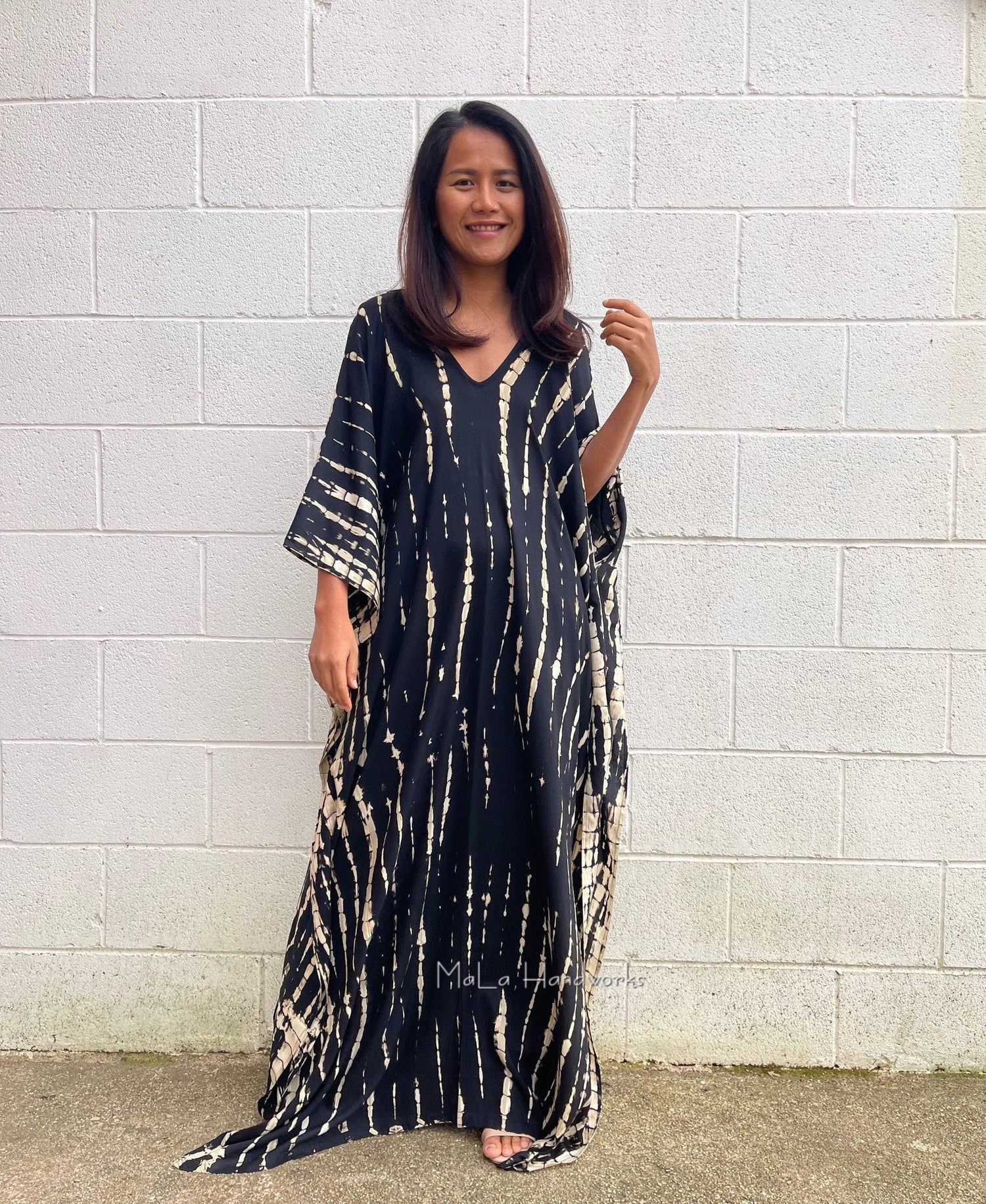 MALA handworks  Mala Kaftan in Black Tie Dye