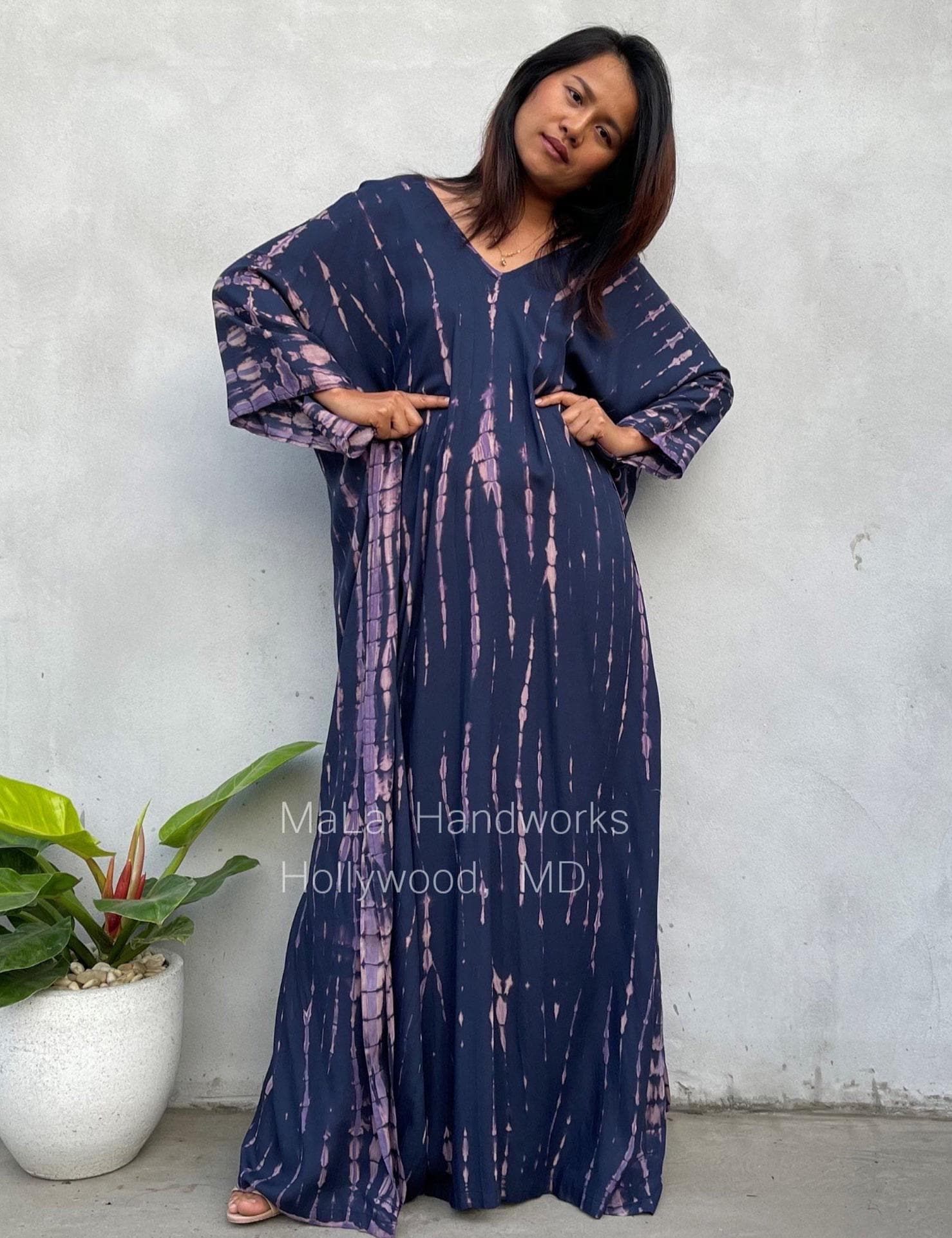 Mala Kaftan in Dark Blue with Purple Tie Dye - Mala Handworks