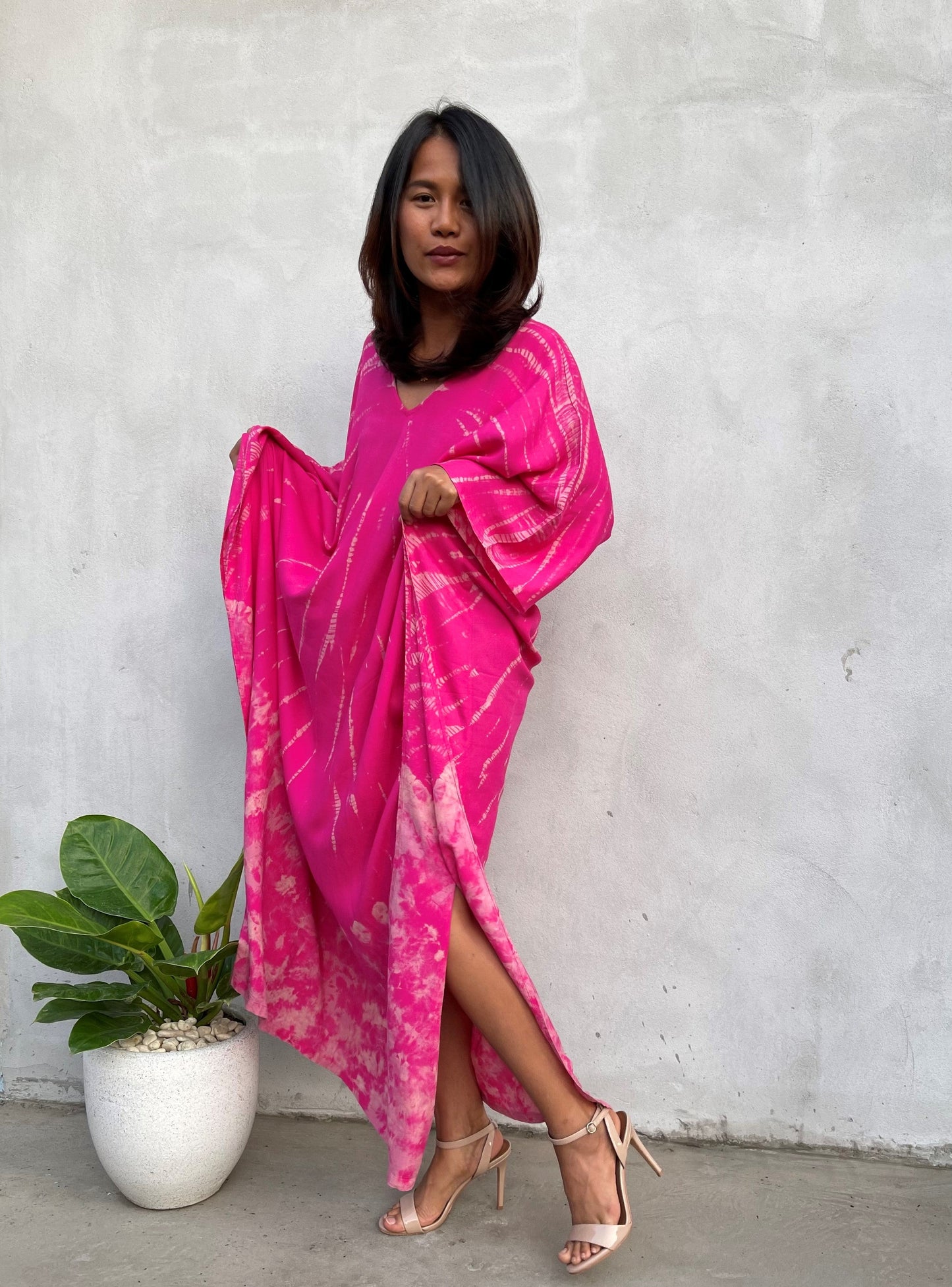 MALA handworks Mala Kaftan in Fuchsia