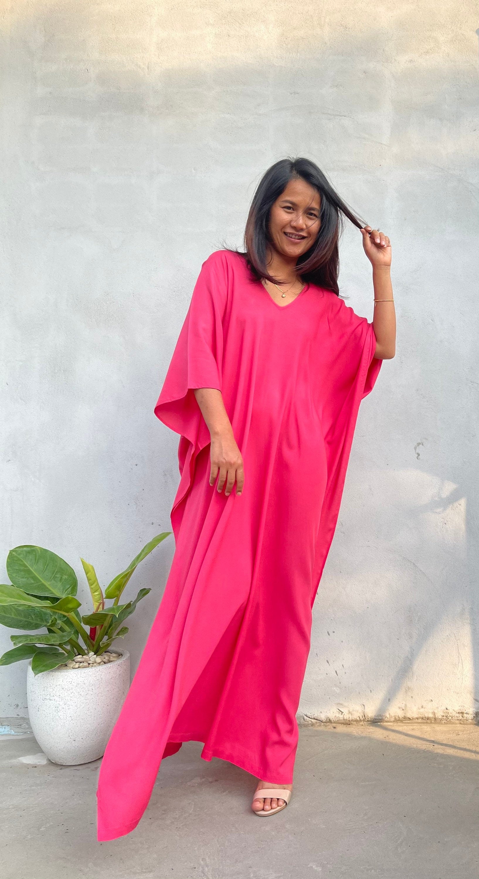 MALA handworks  Mala Kaftan in Fuchsia