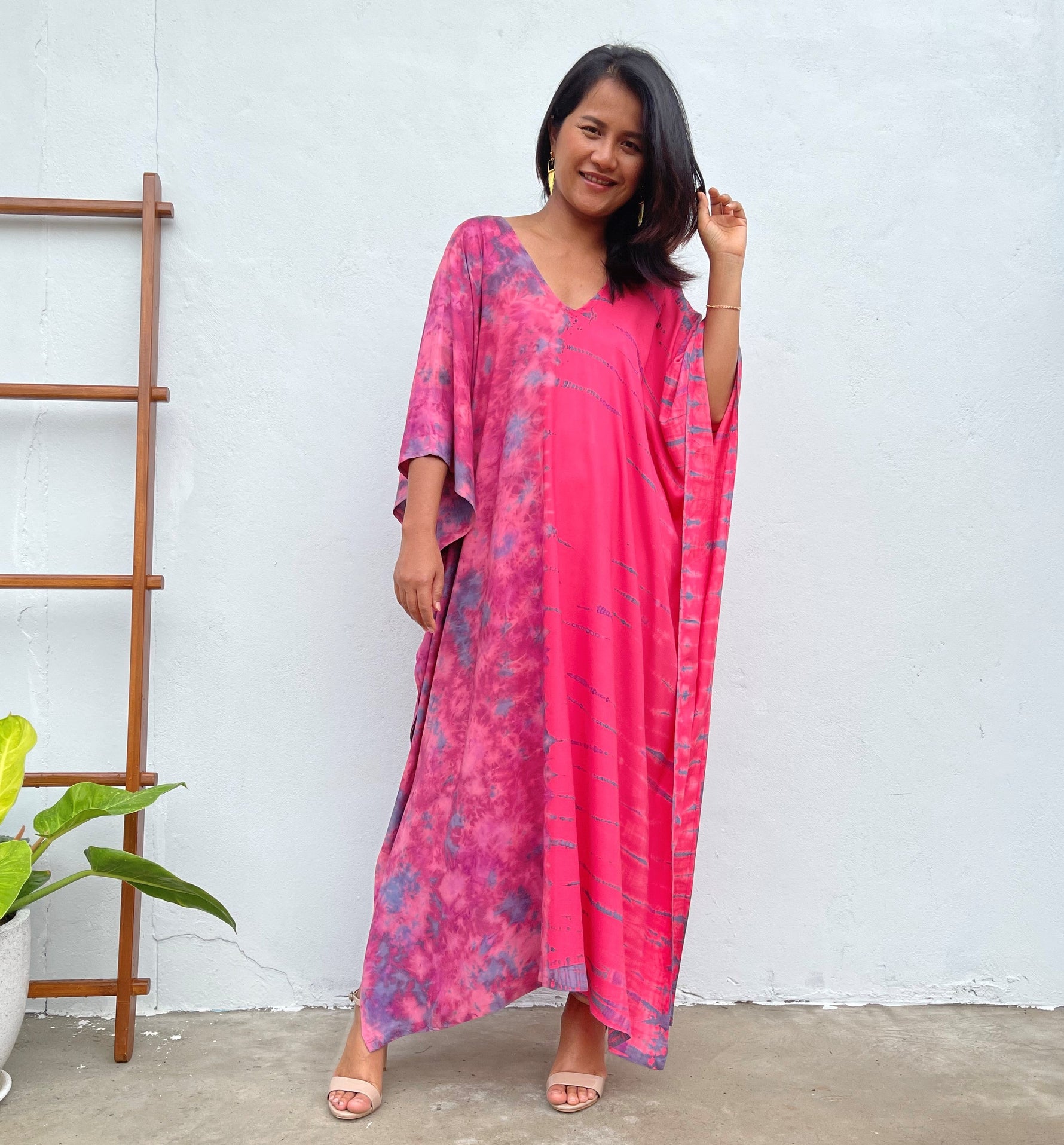 MALA handworks Mala Kaftan in Fuchsia and Gray Purple Tie Dye