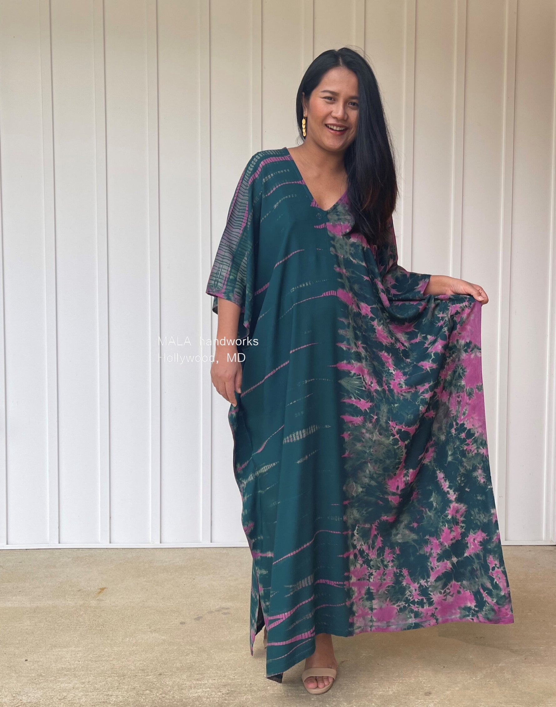 MALA handworks  Mala Kaftan in Green and Fuchsia Tie Dye