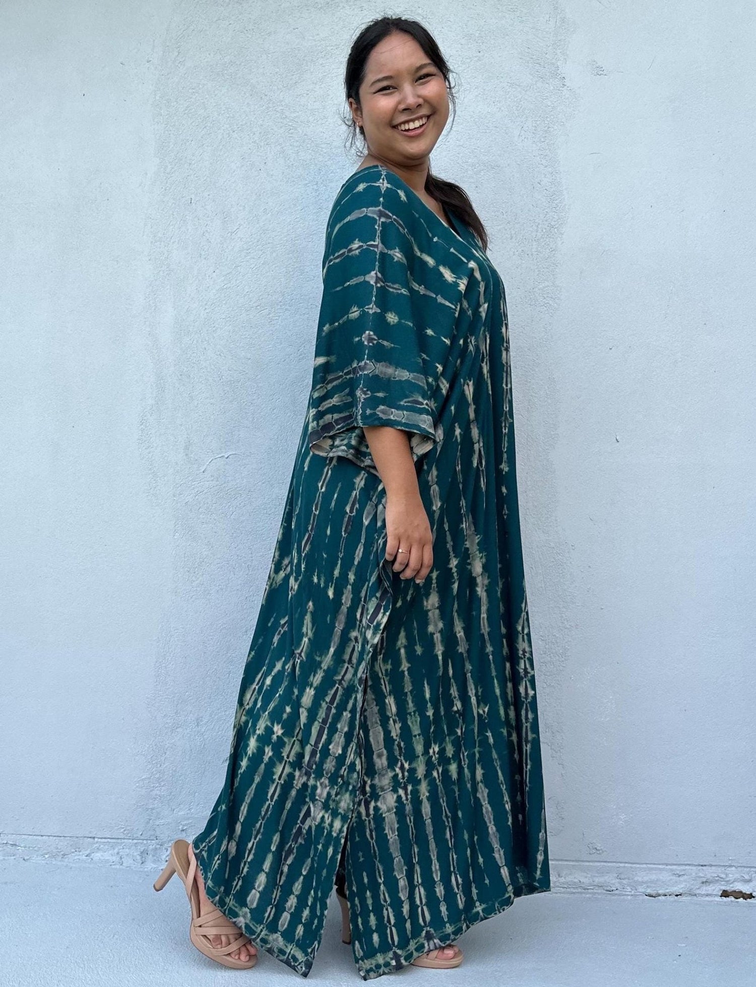 Mala Kaftan in Teal Tie Dye - Mala Handworks