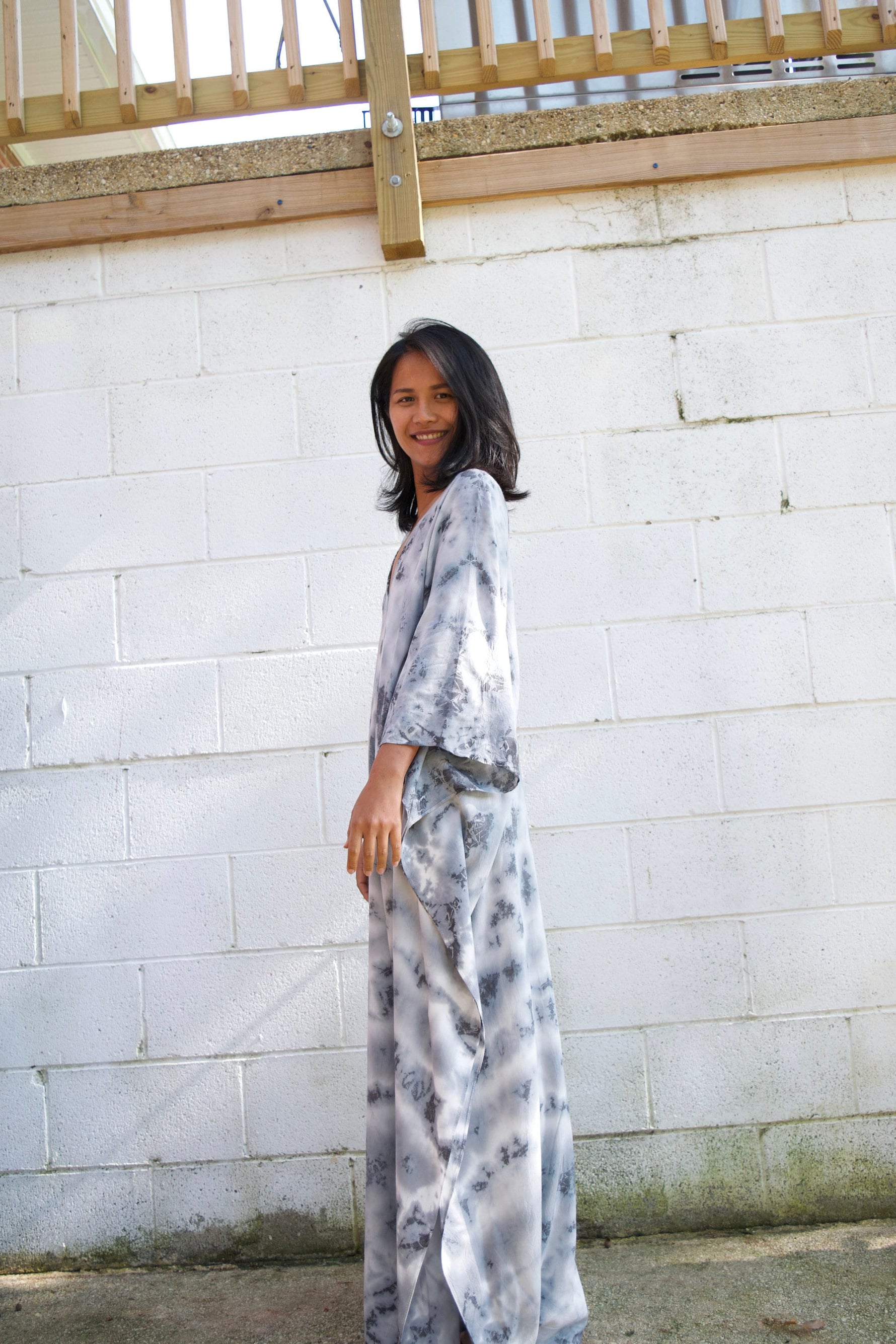 MALA handworks  Mala kaftan in White and Gray Tie Dye