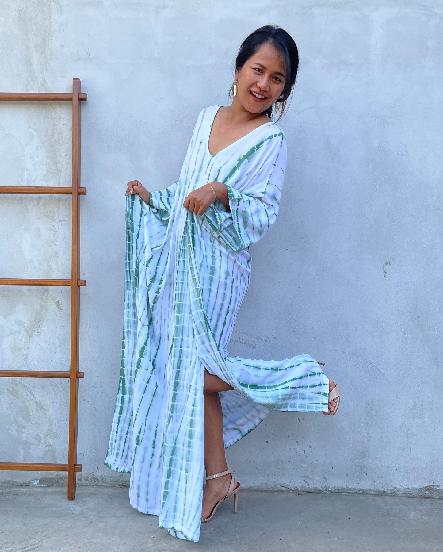 MALA handworks Mala Kaftan in White and Green Tie Dye