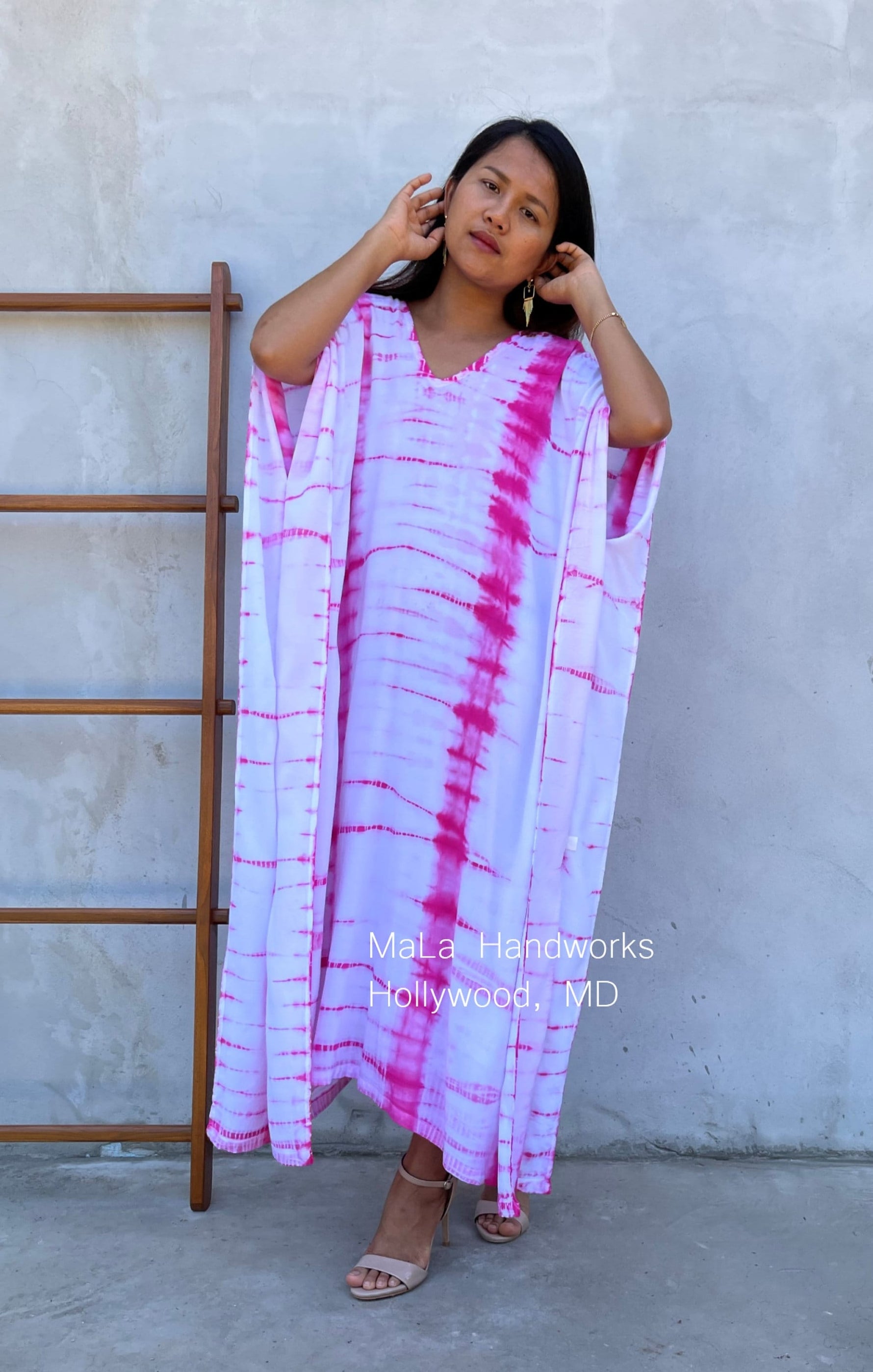 MALA handworks  Mala Kaftan in White and Pink Tie Dye
