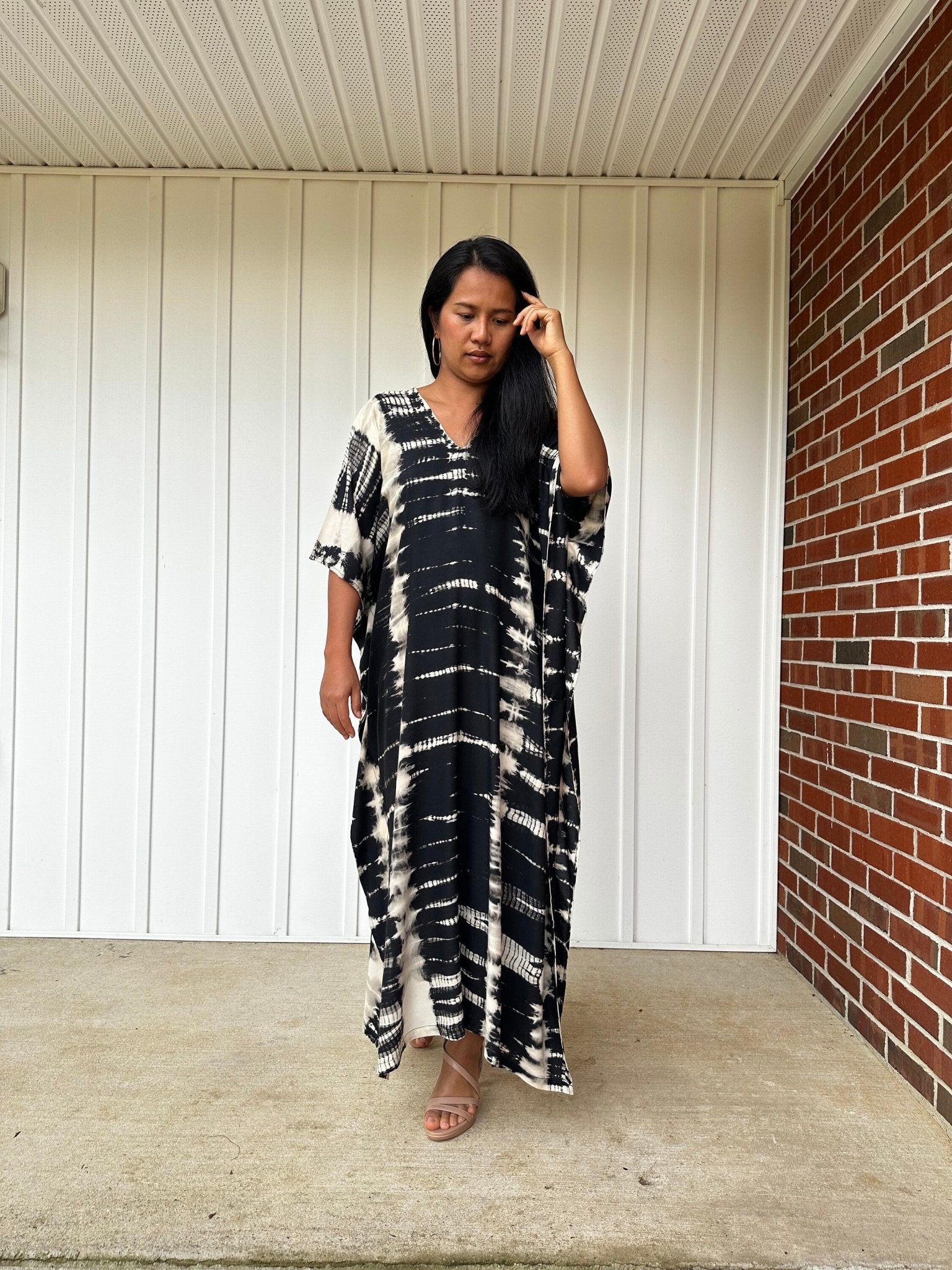 Nora Kaftan in Black and White Tie Dye - Mala Handworks