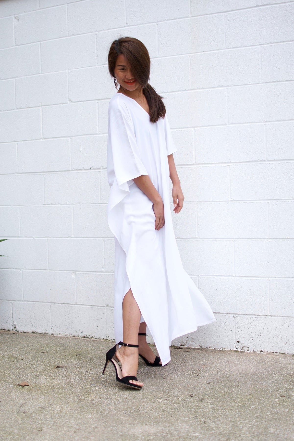 MALA handworks Nora Kaftan in White