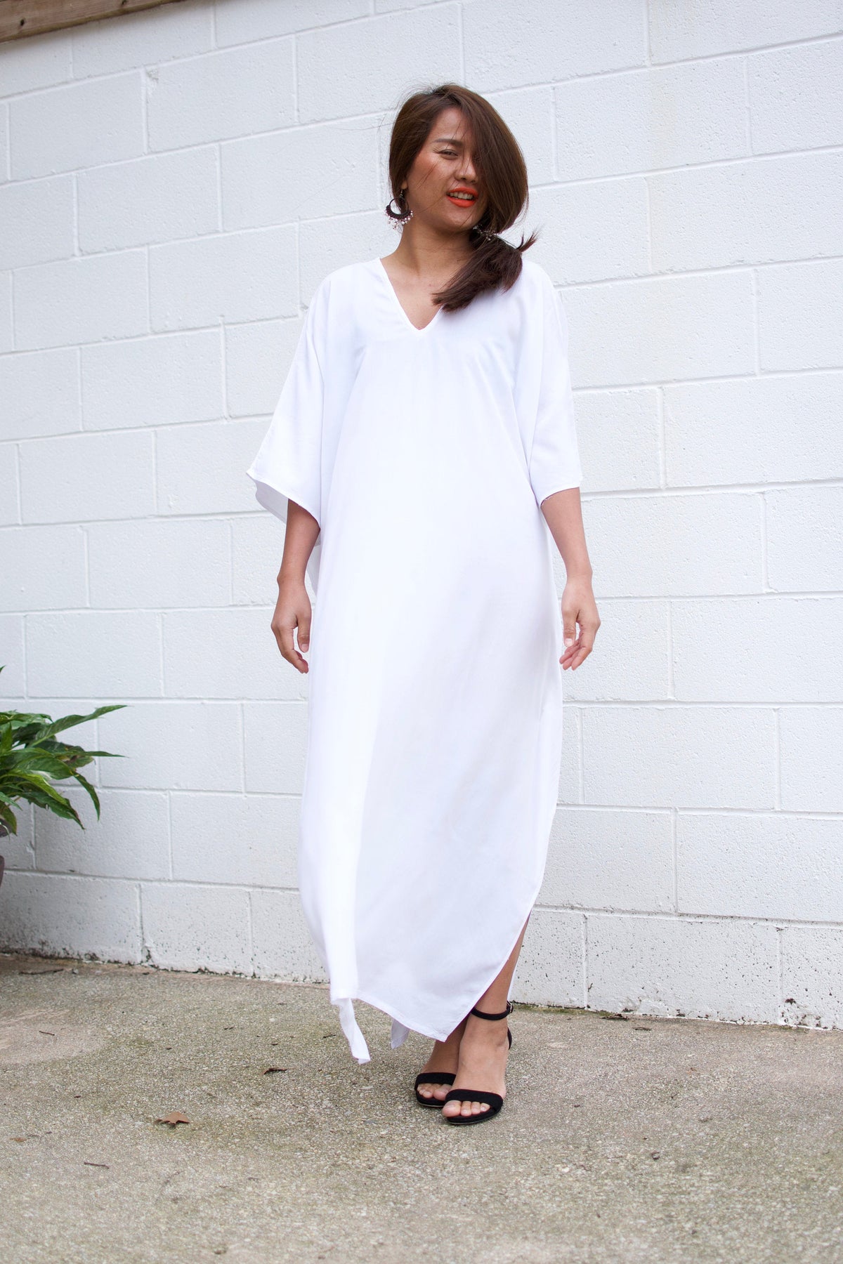 MALA handworks Nora Kaftan in White