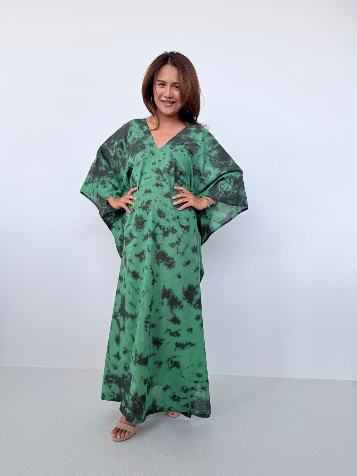 Mala Handworks Olena Cotton Kaftan in Emerald Tie Dye