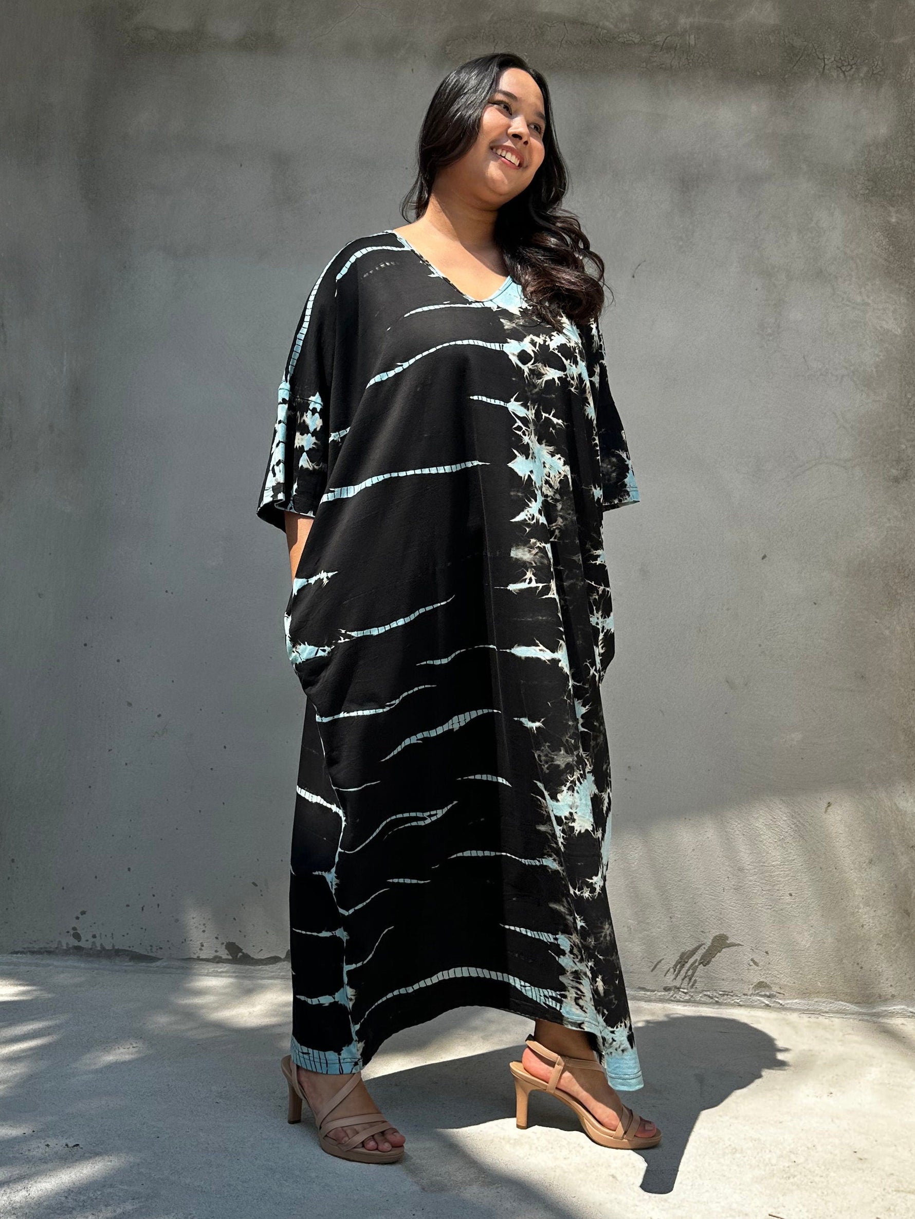 Mala Handworks Olivia Cotton Kaftan in Black and Aqua Tie Dye