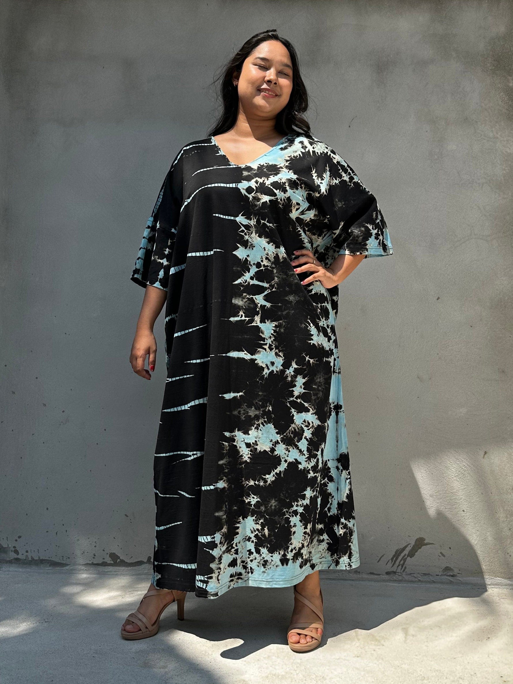 Mala Handworks Olivia Cotton Kaftan in Black and Aqua Tie Dye