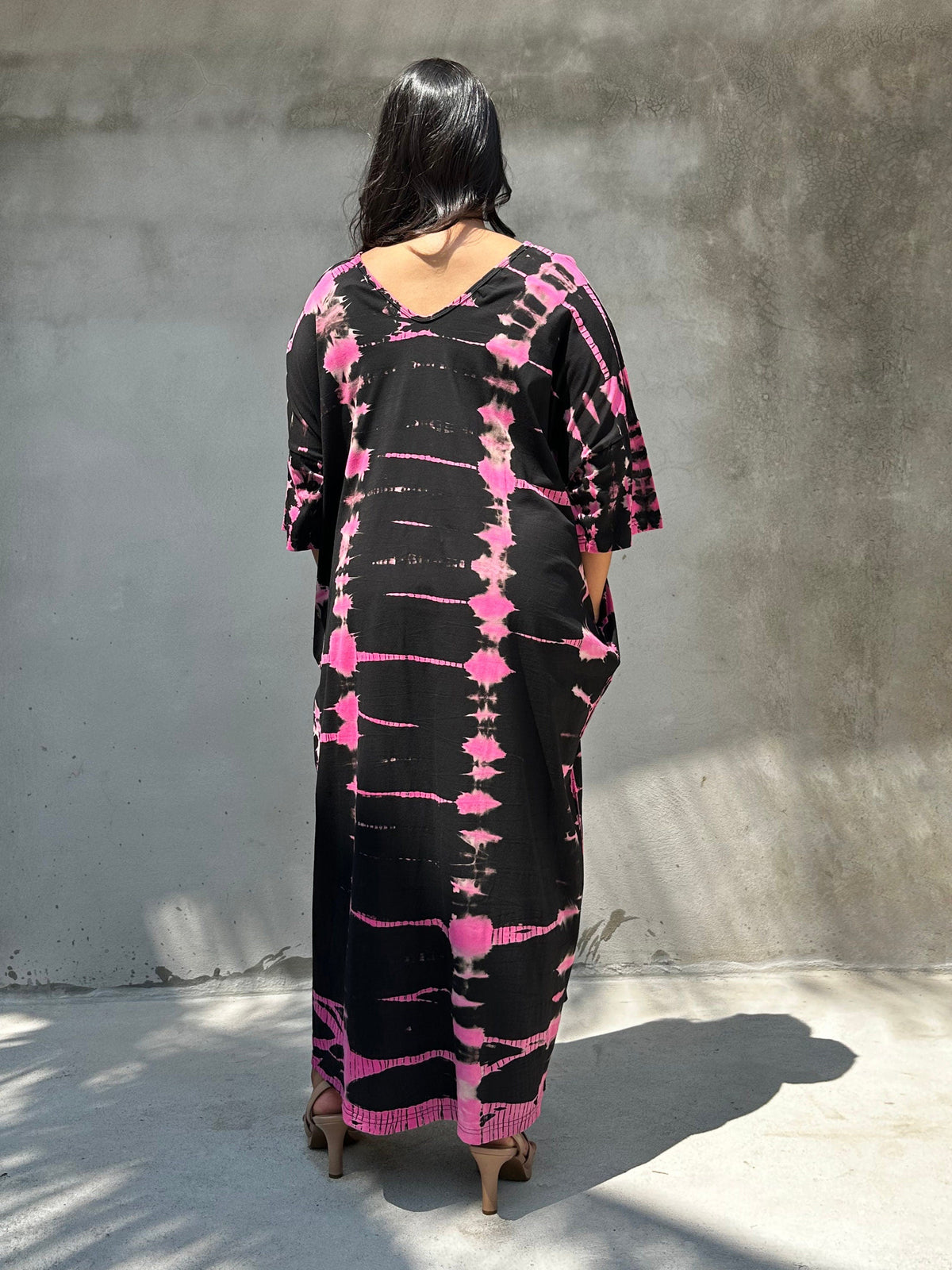 Mala Handworks Olivia Cotton Kaftan in Black and Fuchsia Tie Dye