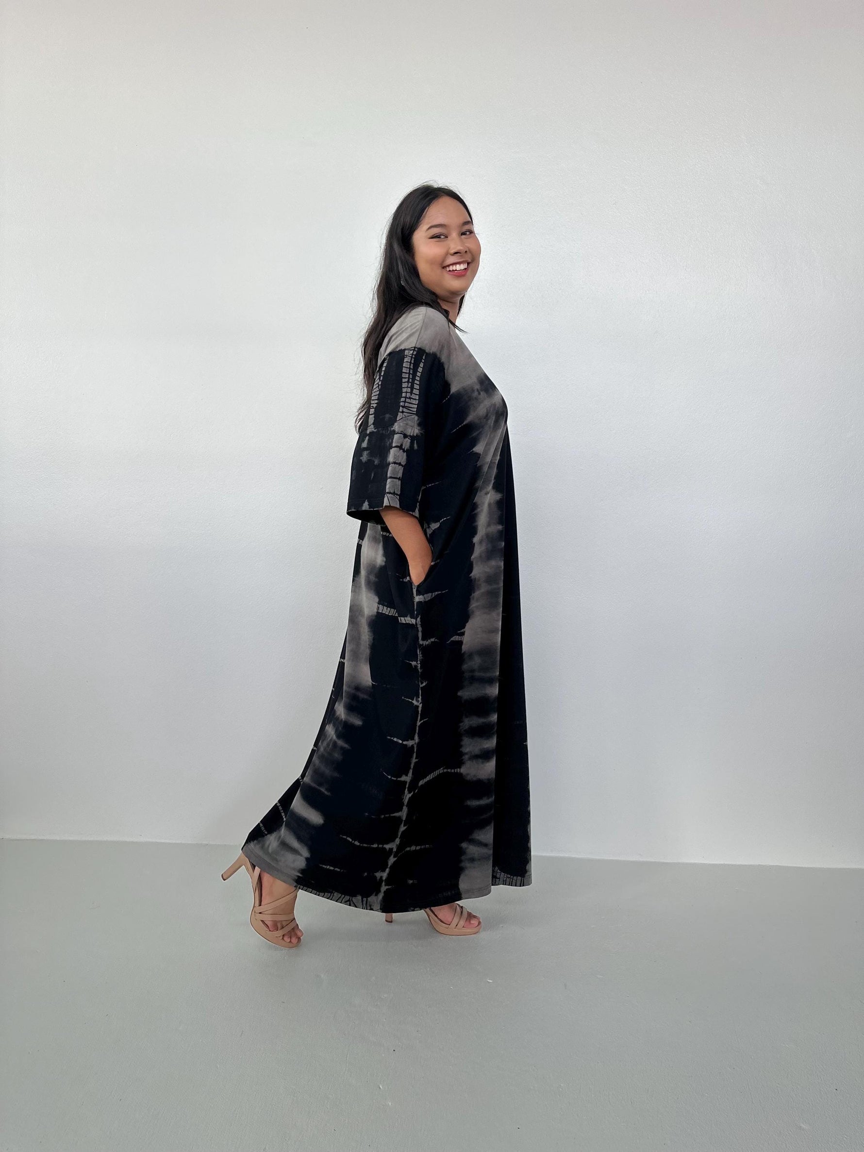 Mala Handworks Olivia Cotton Kaftan in Black and Gray Tie Dye