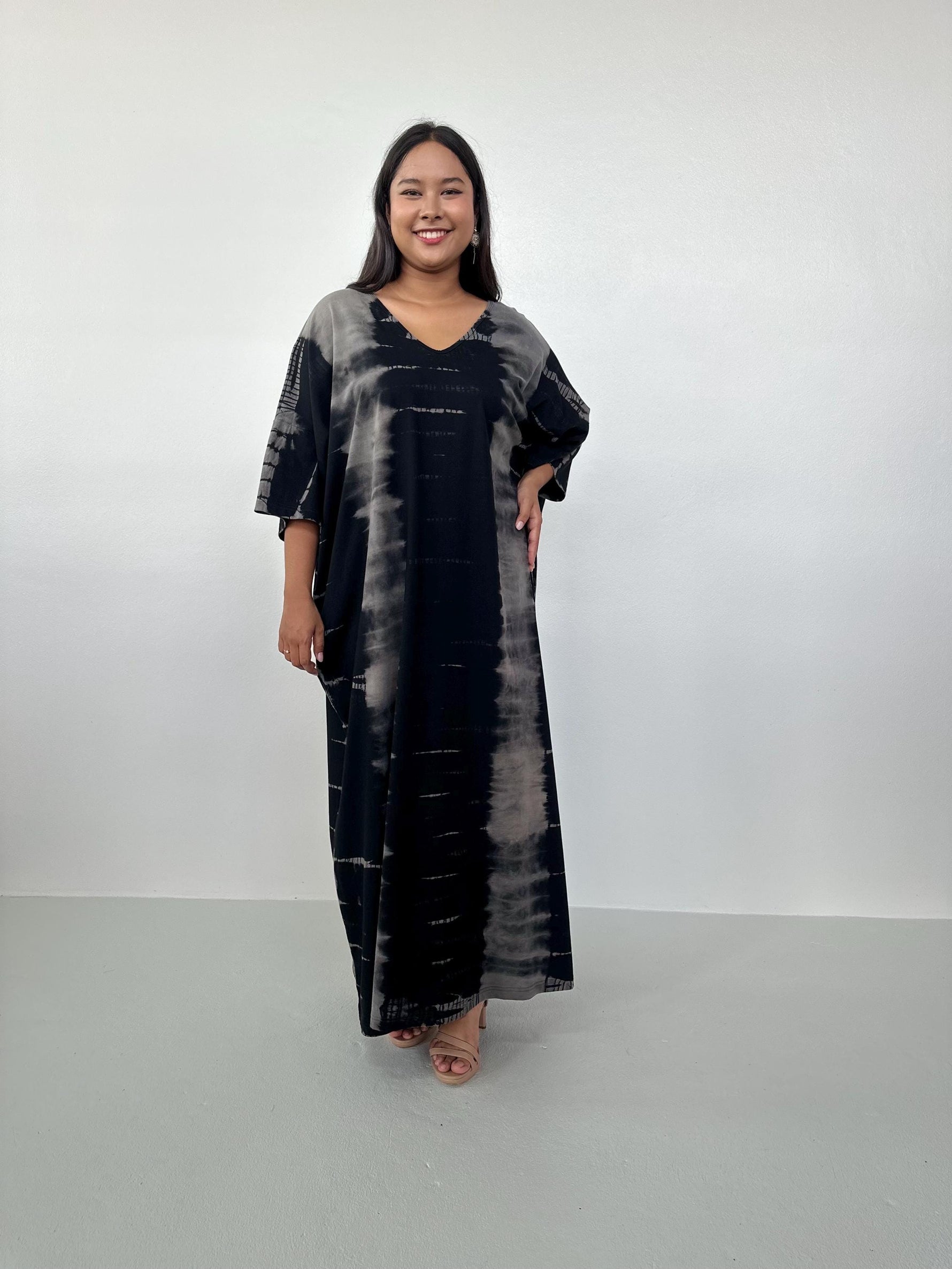 Mala Handworks Olivia Cotton Kaftan in Black and Gray Tie Dye