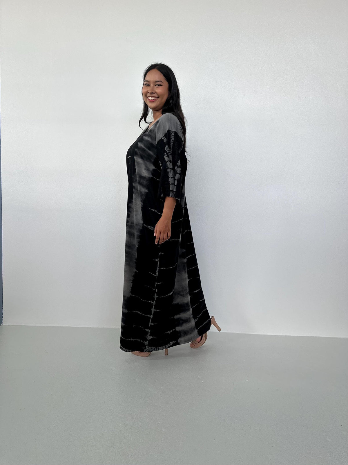Mala Handworks Olivia Cotton Kaftan in Black and Gray Tie Dye