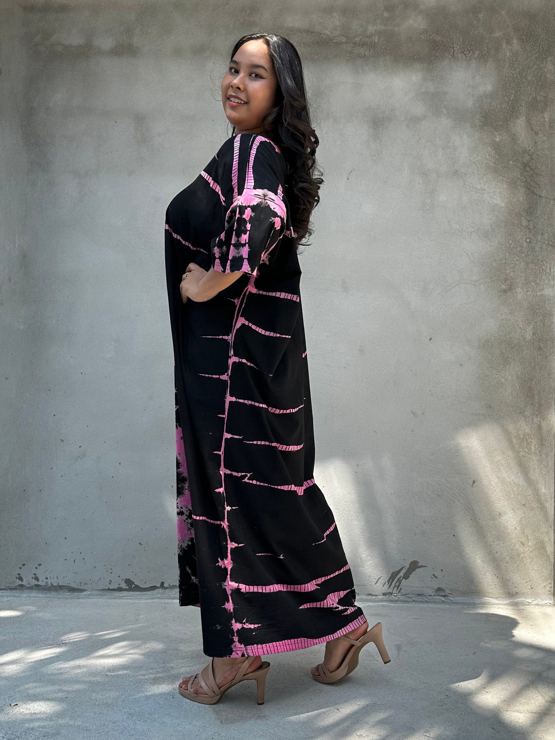 Mala Handworks Olivia Cotton Kaftan in Black and Pink Tie Dye