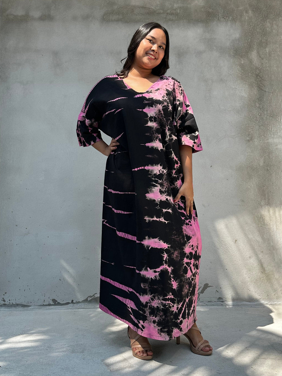 Mala Handworks Olivia Cotton Kaftan in Black and Pink Tie Dye