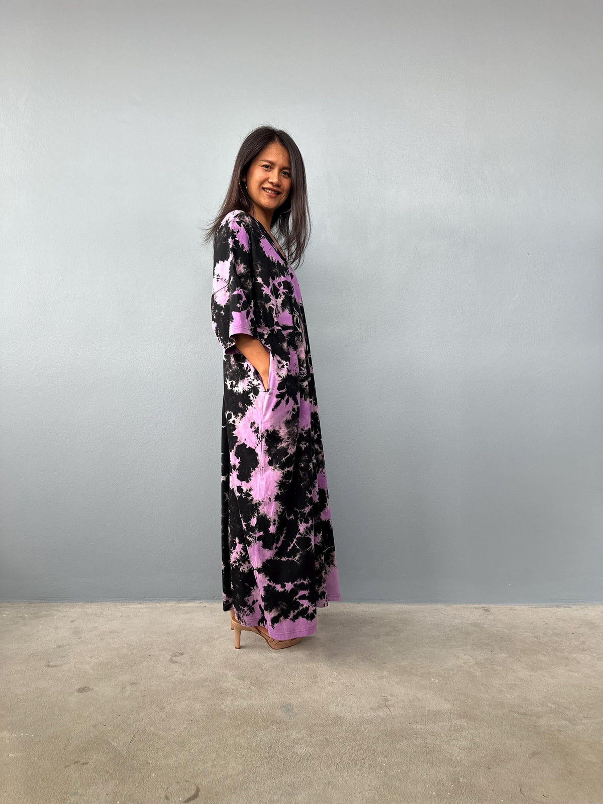 Mala Handworks Olivia Cotton Kaftan in Black and Purple Tie Dye