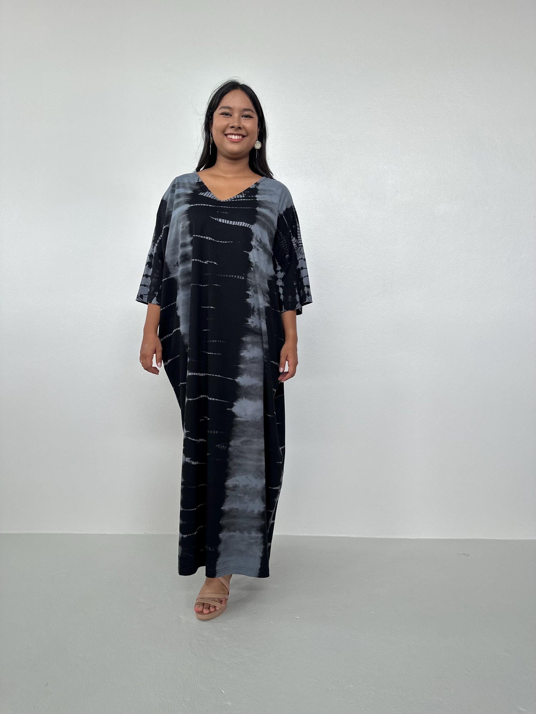 Mala Handworks Olivia Cotton Kaftan in Gray and Black Tie Dye