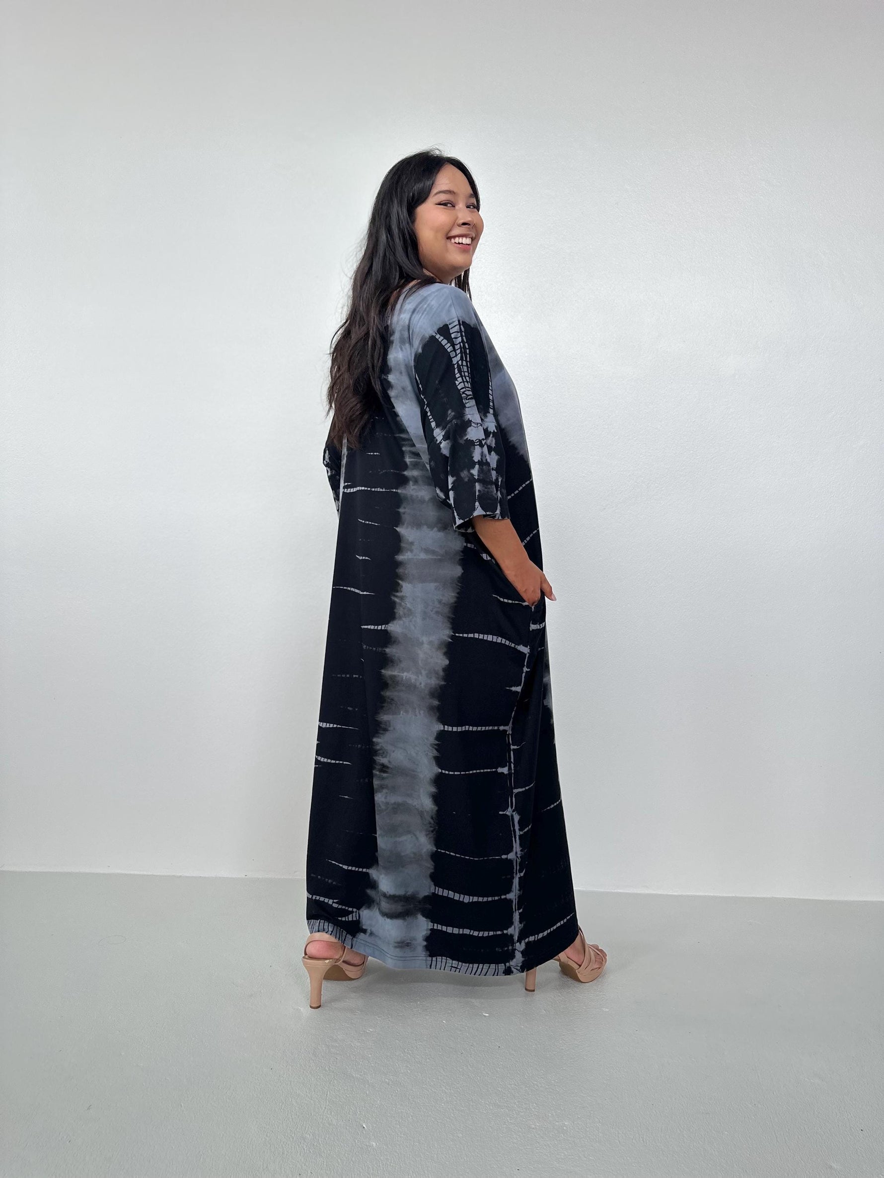 Mala Handworks Olivia Cotton Kaftan in Gray and Black Tie Dye