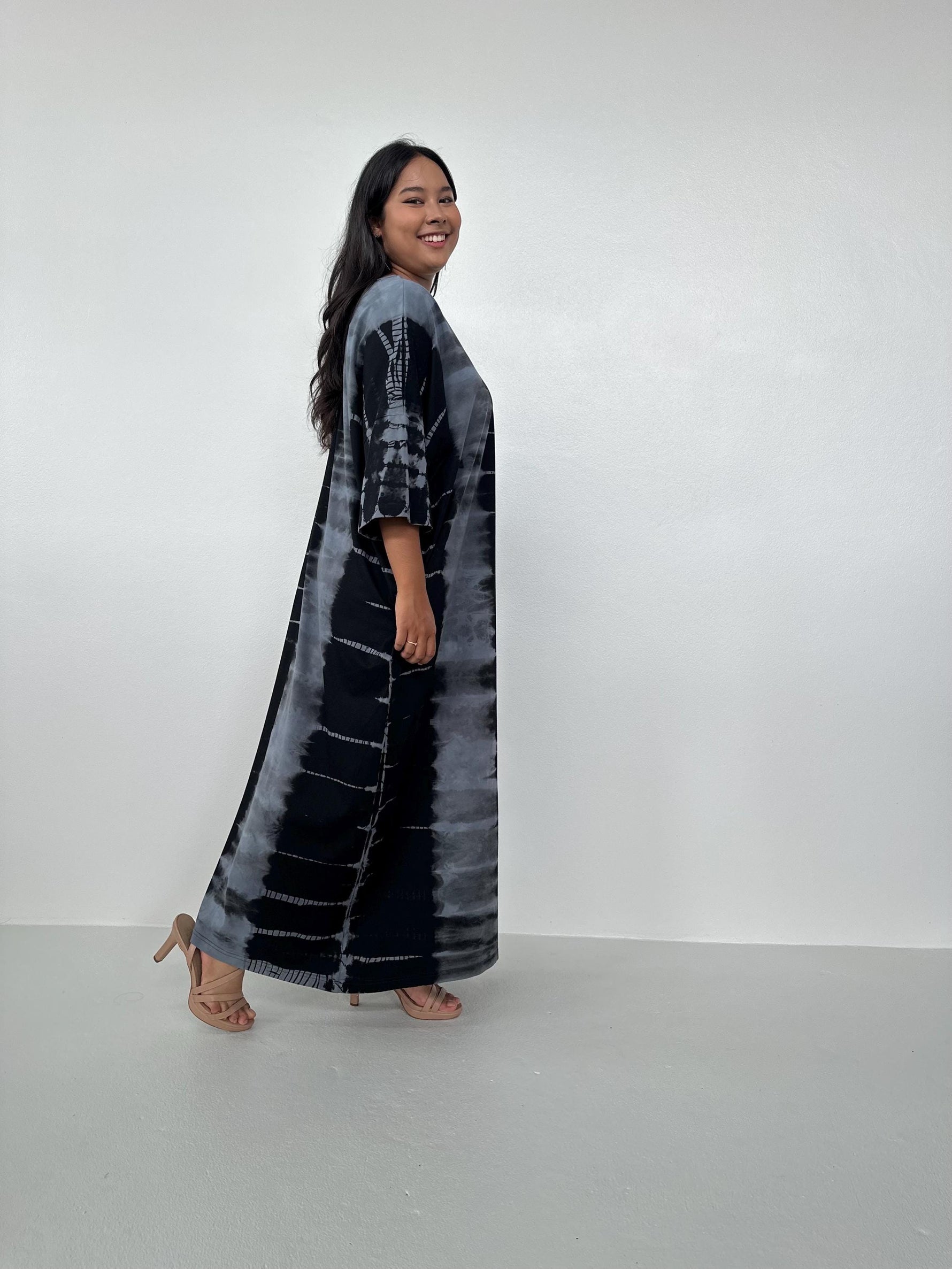 Mala Handworks Olivia Cotton Kaftan in Gray and Black Tie Dye